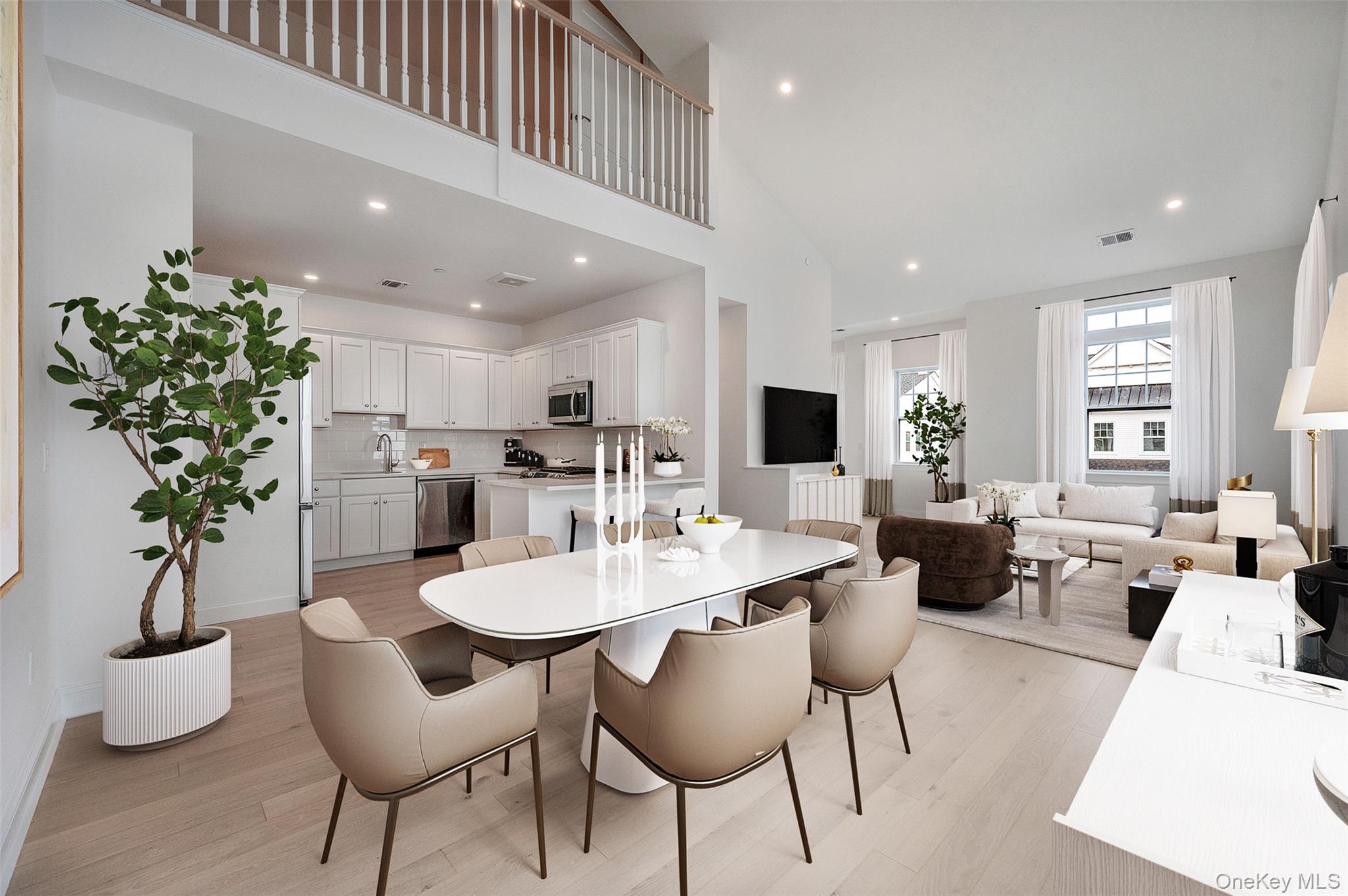 #3 photo, 142 August Circle, מחוז סאפוק East Northport , NY 11731