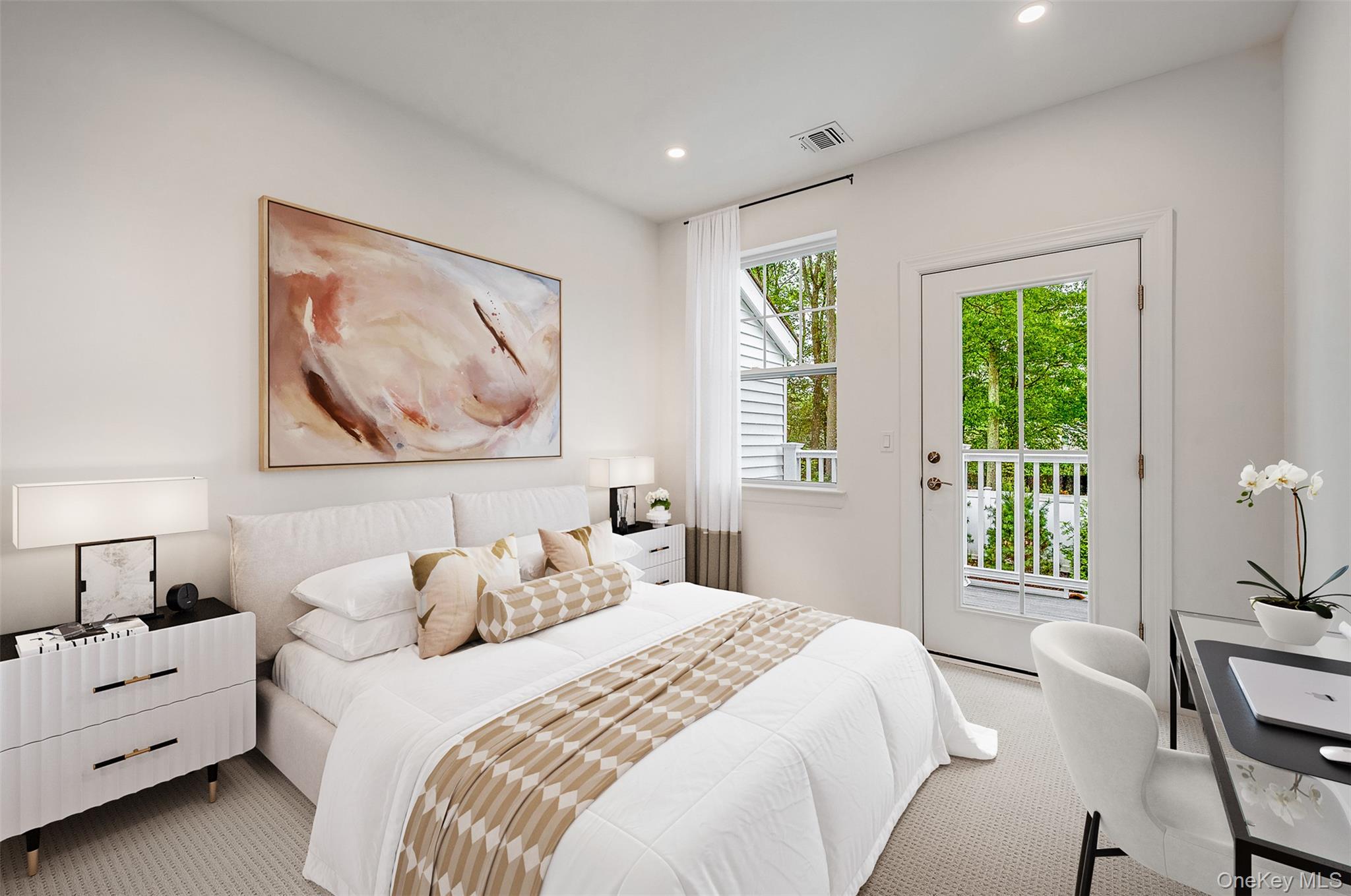 #6 photo, 142 August Circle, מחוז סאפוק East Northport , NY 11731