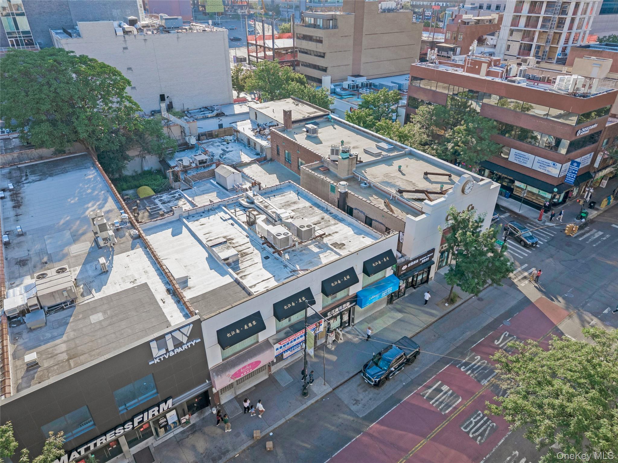 #4 photo, 36-53/55/57/61/63 Main Street, クイーンズ区 Flushing , NY 11354