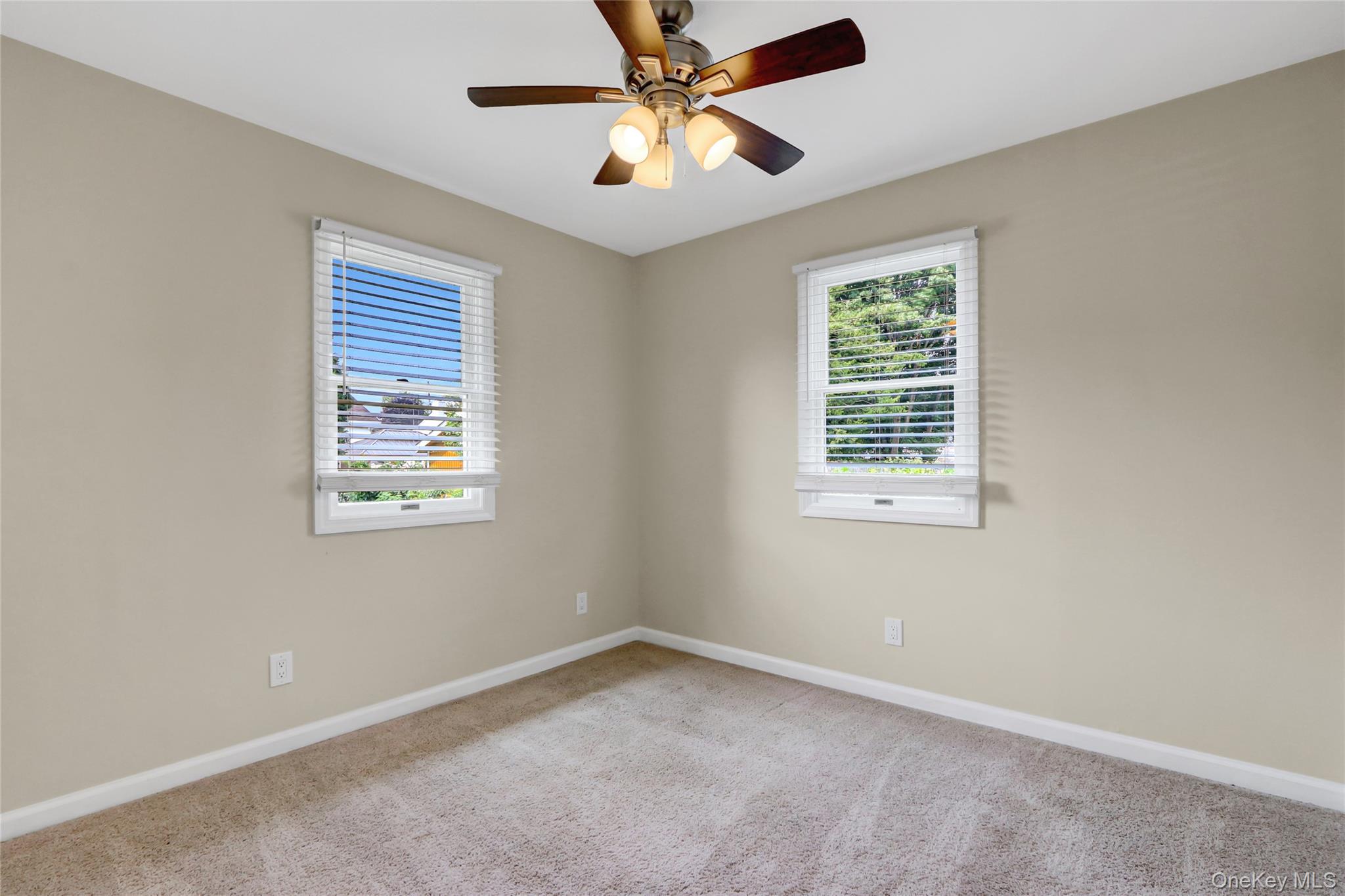 #8 photo, 53 Saint Peters Drive, 롱 아일랜드 Brentwood , NY 11717