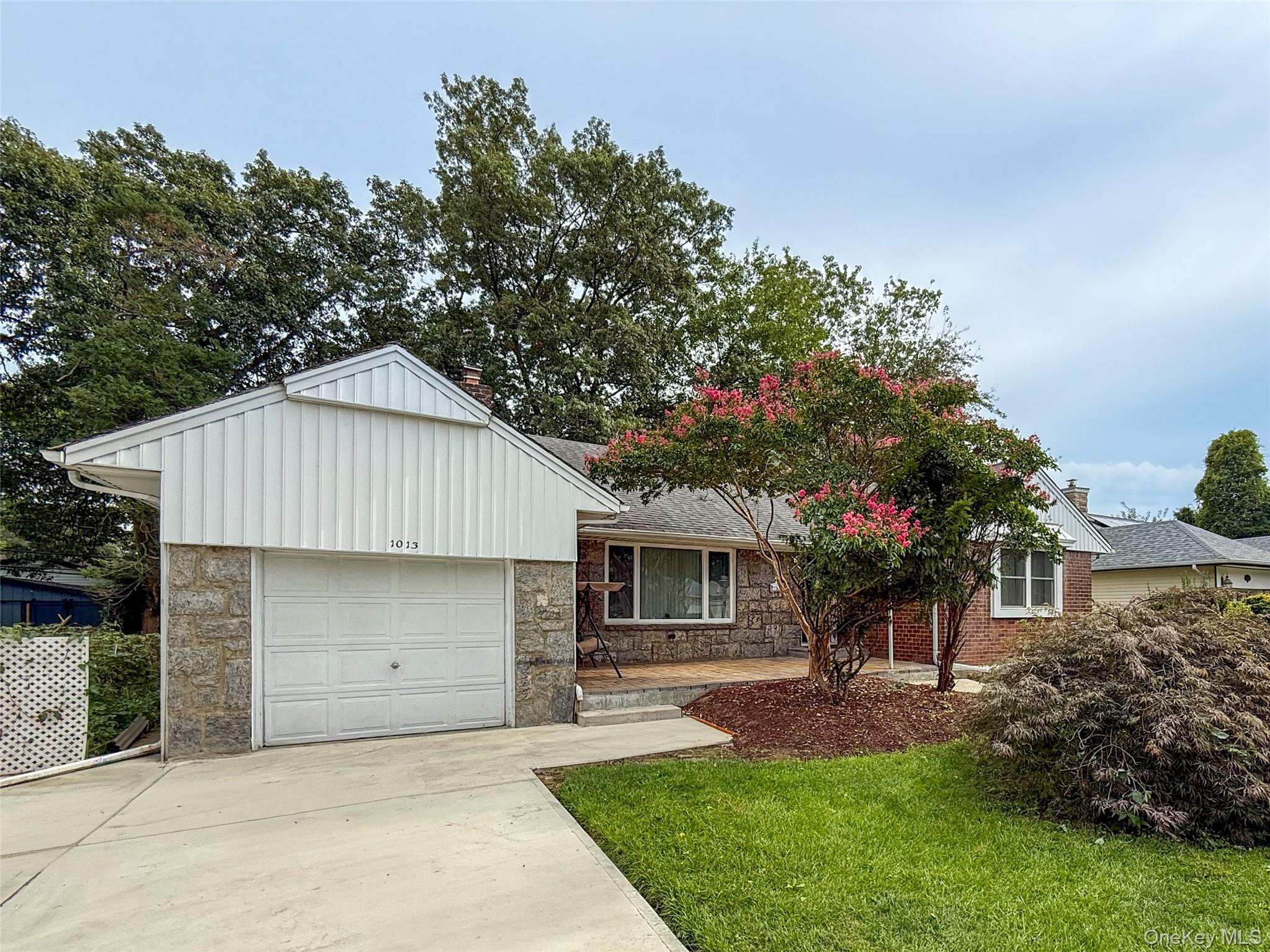 #3 photo, 1013 Stafford Road, Valley Stream , NY 11580