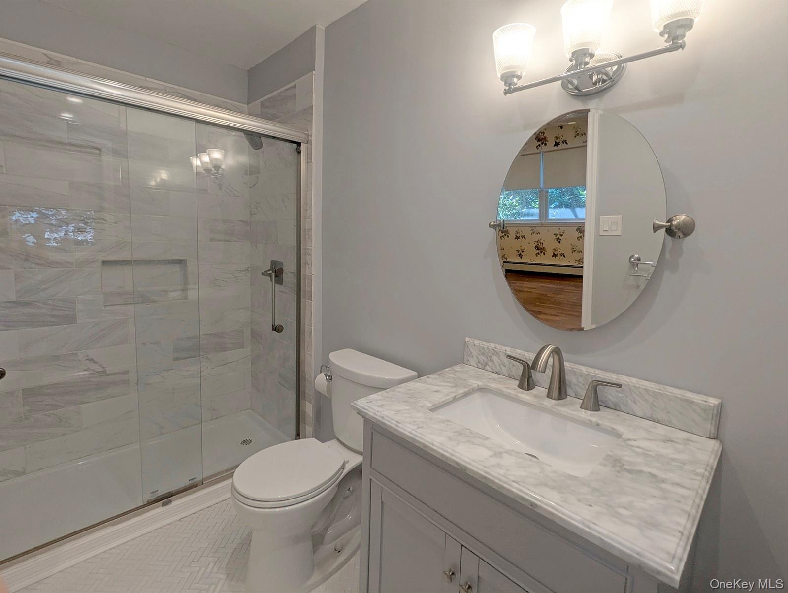 #15 photo, 48 Bayberry Avenue, ナッソー郡 Garden City , NY 11530