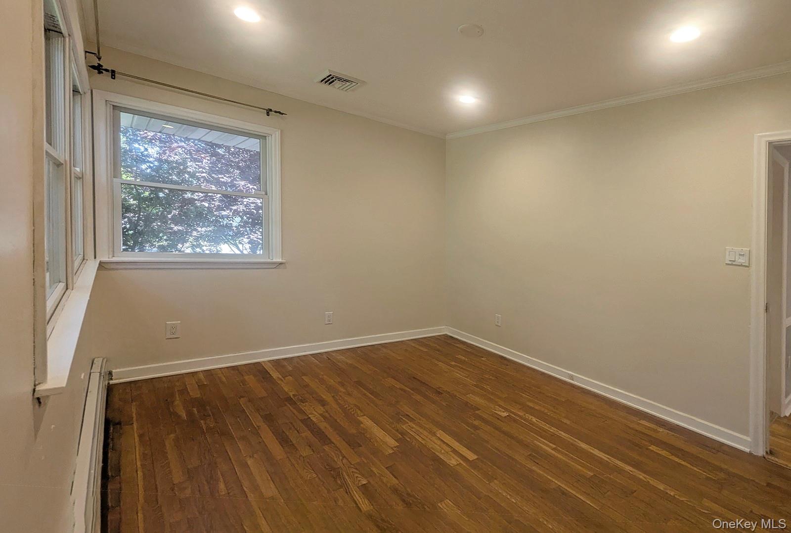 #19 photo, 48 Bayberry Avenue, ナッソー郡 Garden City , NY 11530