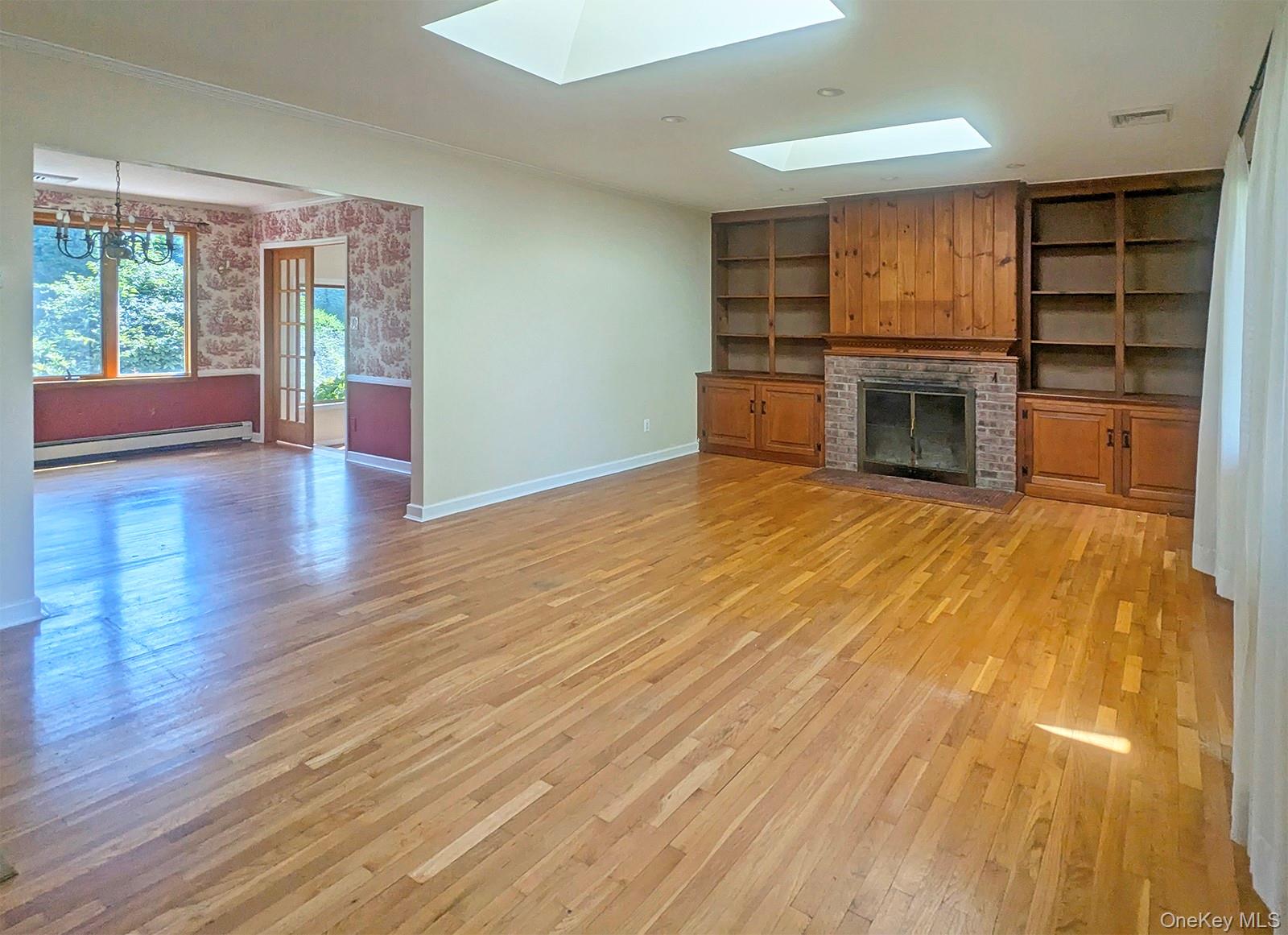 #2 photo, 48 Bayberry Avenue, ナッソー郡 Garden City , NY 11530