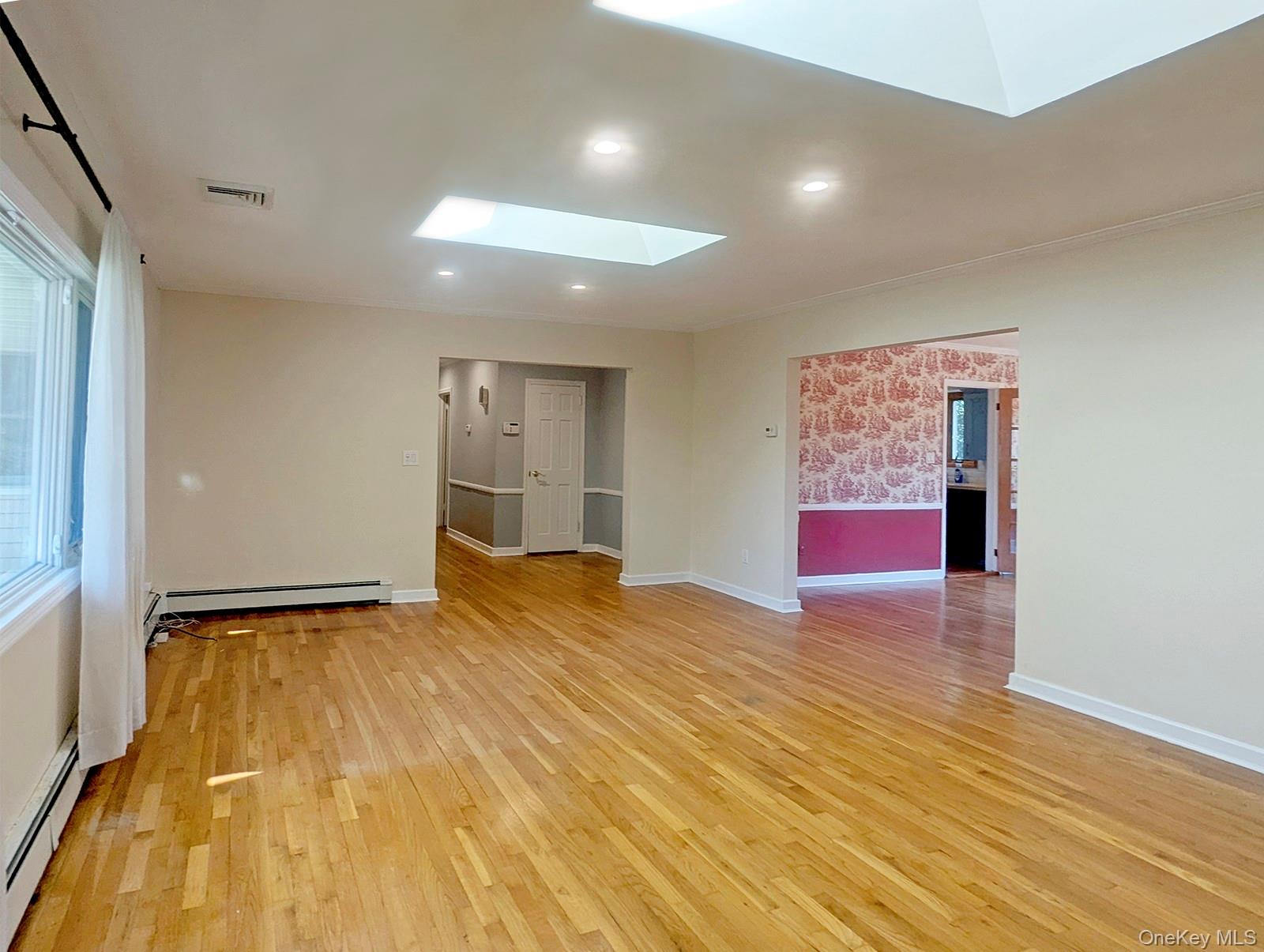 #4 photo, 48 Bayberry Avenue, ナッソー郡 Garden City , NY 11530