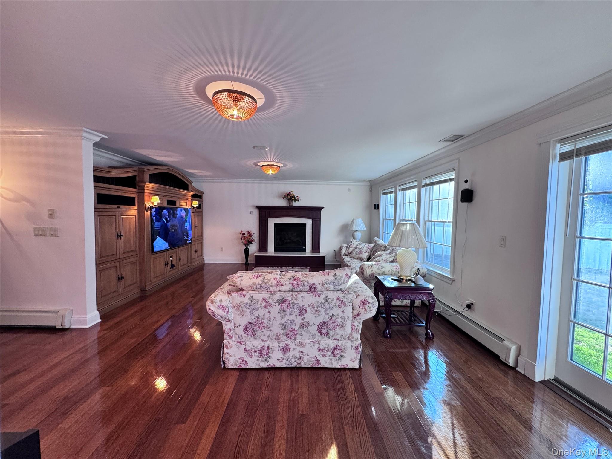 #14 photo, 35 Moss Lane, ナッソー郡 Jericho , NY 11753