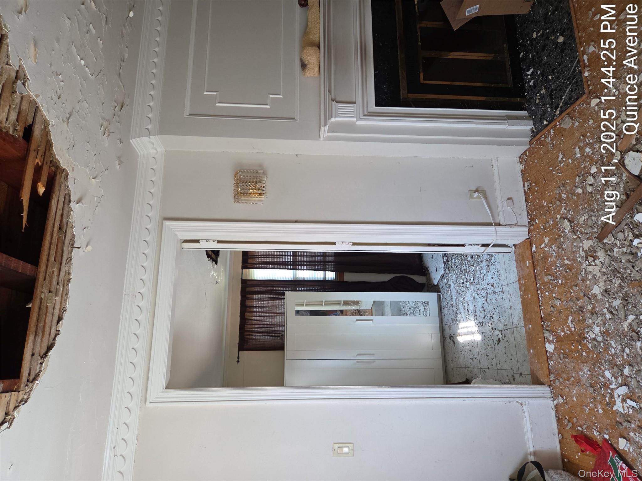 #8 photo, 52-05 Robinson St, फ्लशिंग Flushing , NY 11335