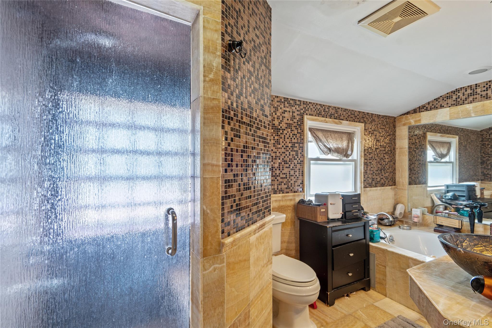 #20 photo, 9 Rugby Road, Massapequa , NY 11758