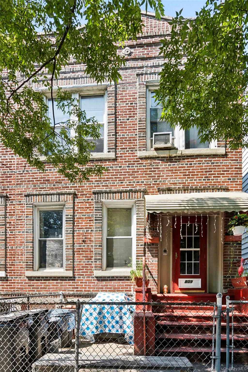 #1 photo, 809 Friel Place, ブルックリン区 Brooklyn , NY 11218