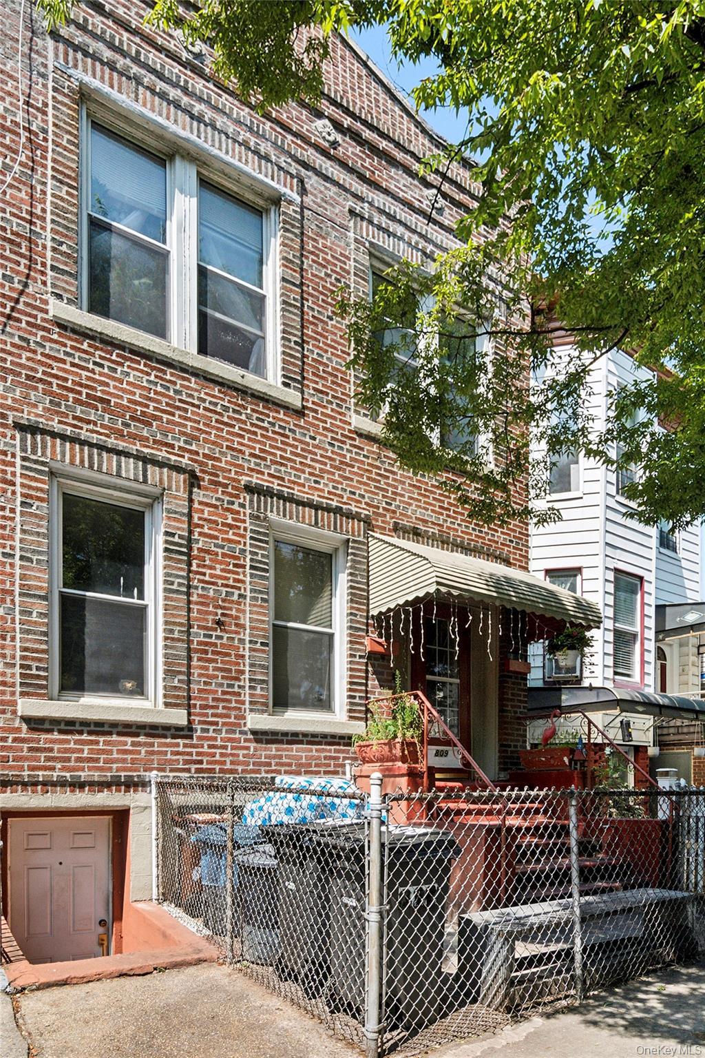 #2 photo, 809 Friel Place, ブルックリン区 Brooklyn , NY 11218