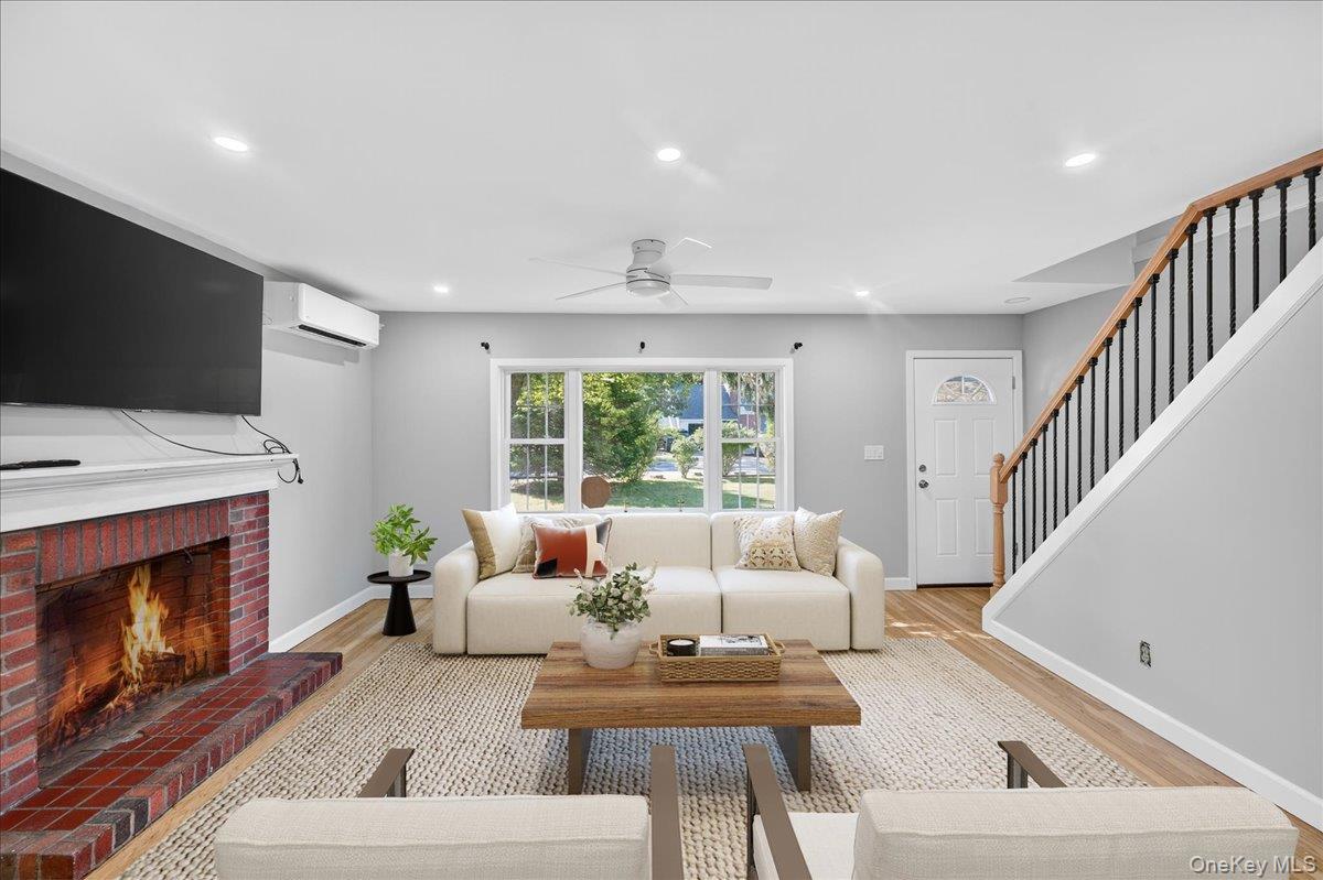 #2 photo, 188 Donegan Avenue, サフォーク郡 East Patchogue , NY 11772