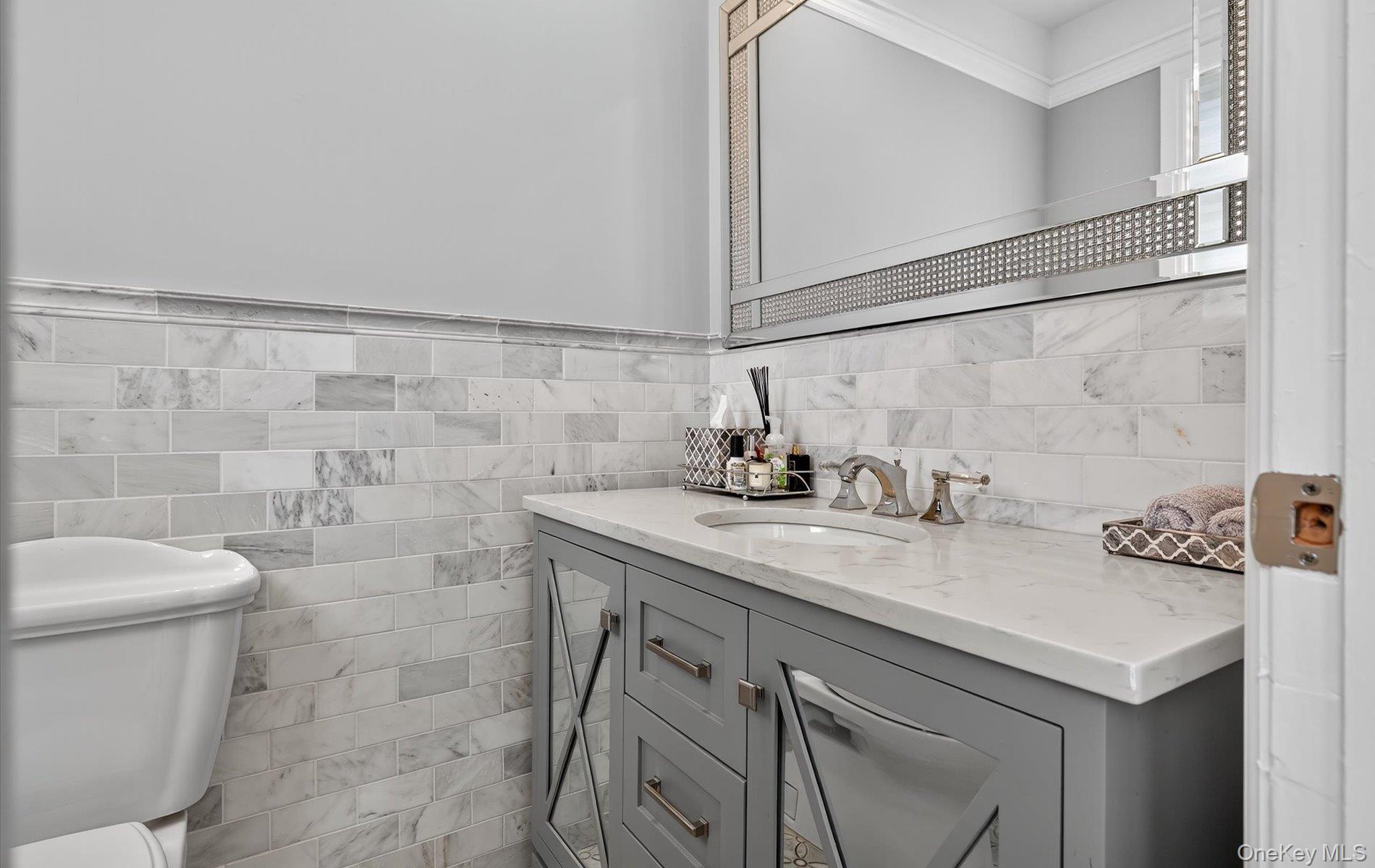 #14 photo, 182 Yukon Drive, Woodbury , NY 11797