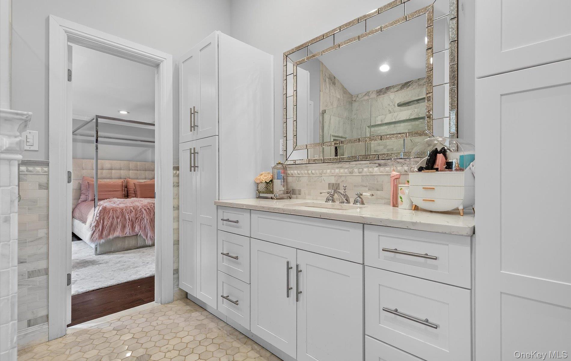 #17 photo, 182 Yukon Drive, Woodbury , NY 11797