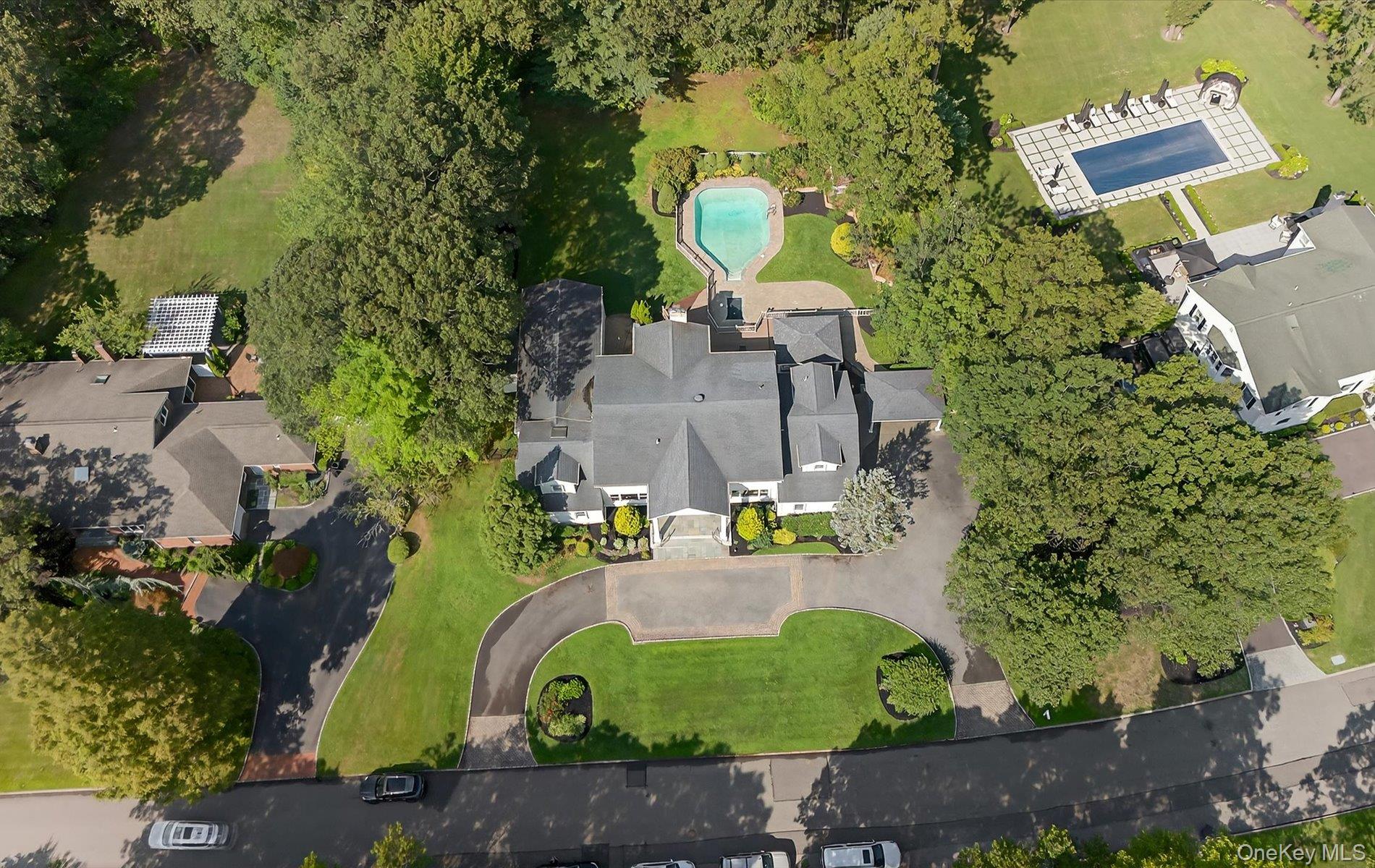 #3 photo, 182 Yukon Drive, Woodbury , NY 11797