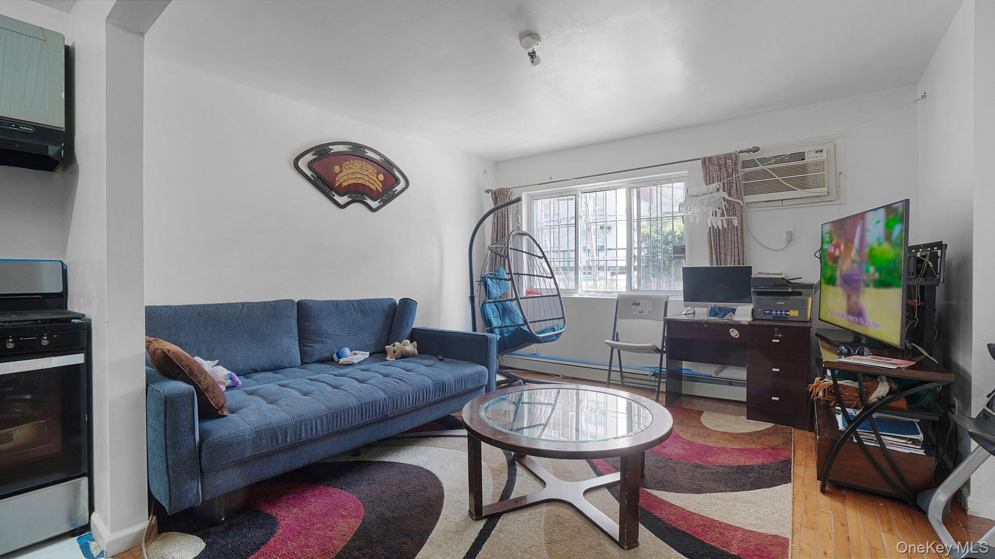 #2 photo, 3319 Decatur Avenue, ブロンクス区 Bronx , NY 10467