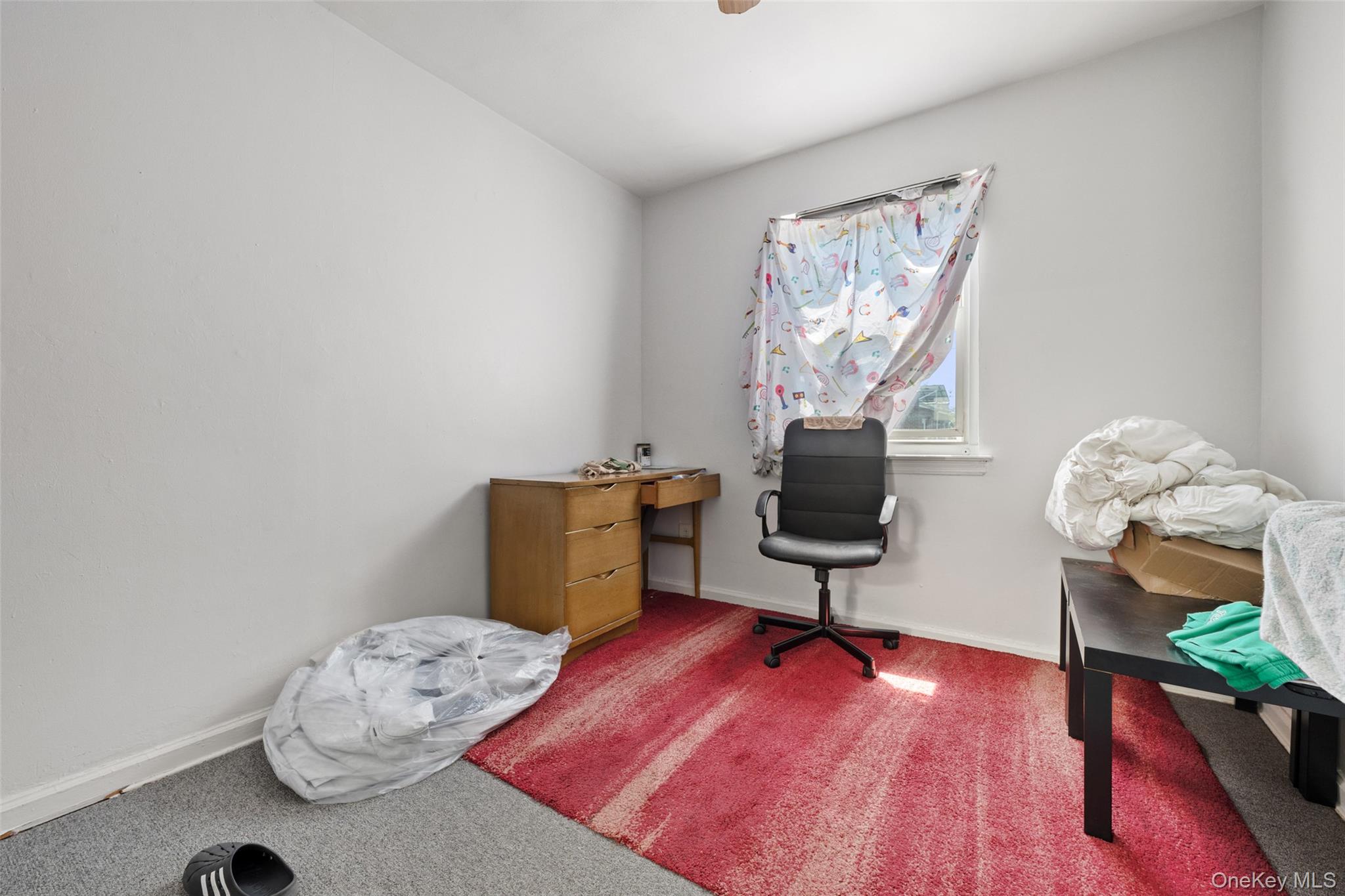 #2 photo, 959 E 220th Street, Bronx , NY 10469