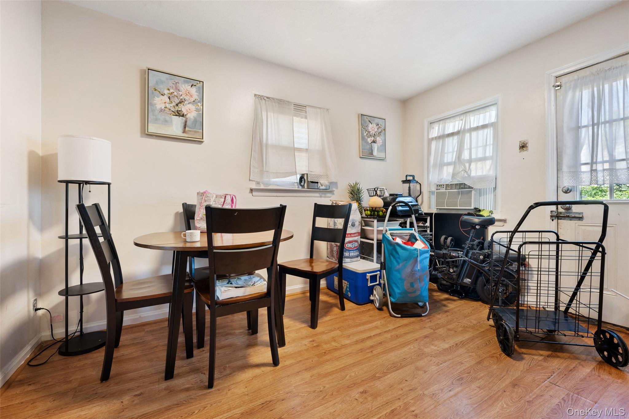 #4 photo, 959 E 220th Street, Bronx , NY 10469