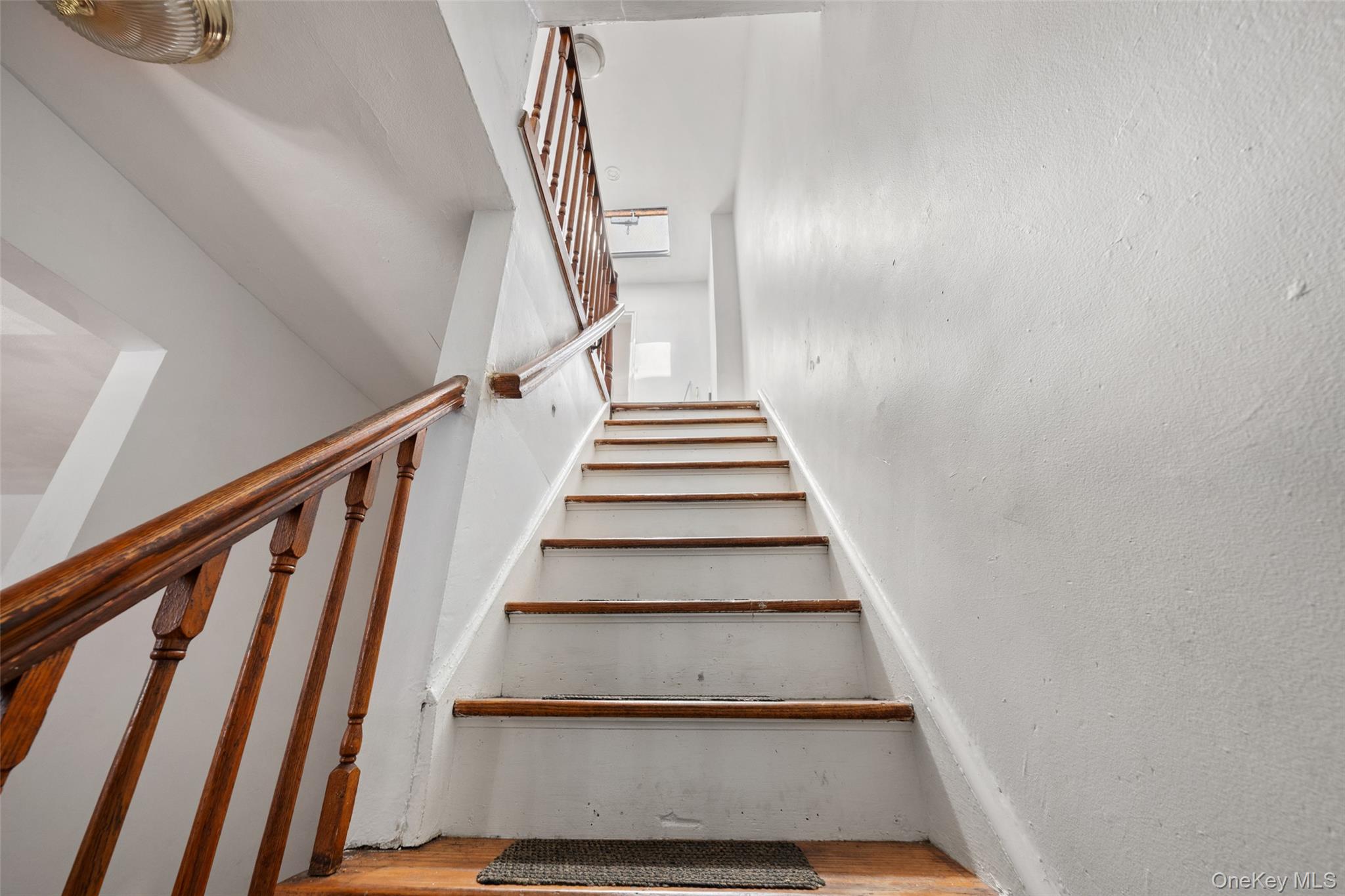 #8 photo, 959 E 220th Street, Bronx , NY 10469