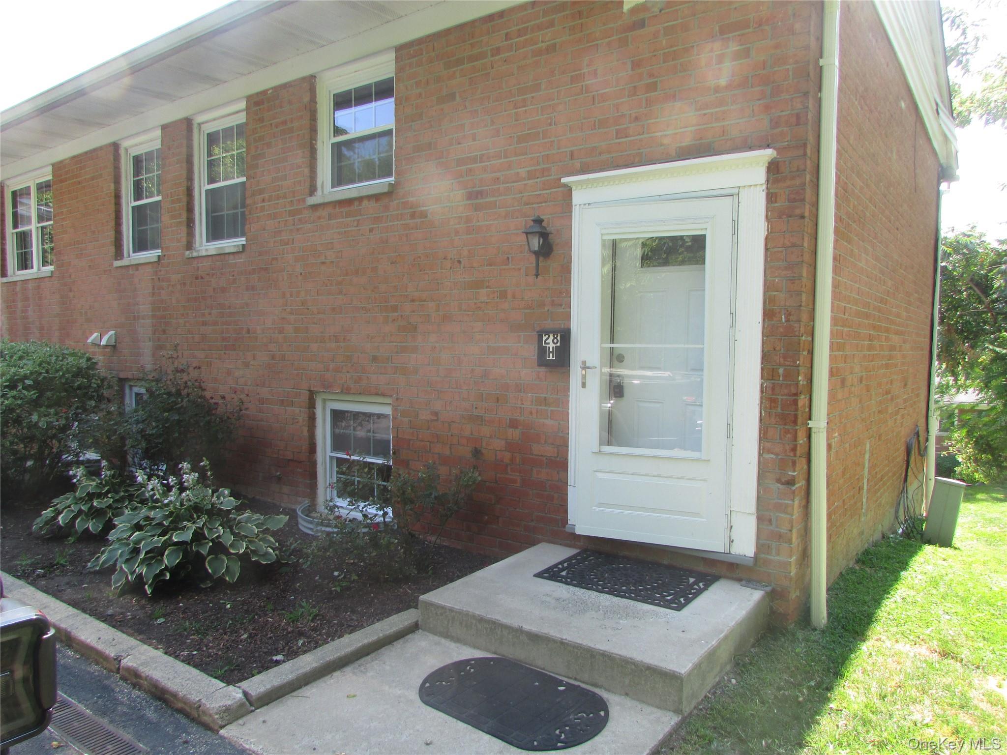 #1 photo, 28 Alpine Drive, 纽约州 Wappingers Falls , NY 12590