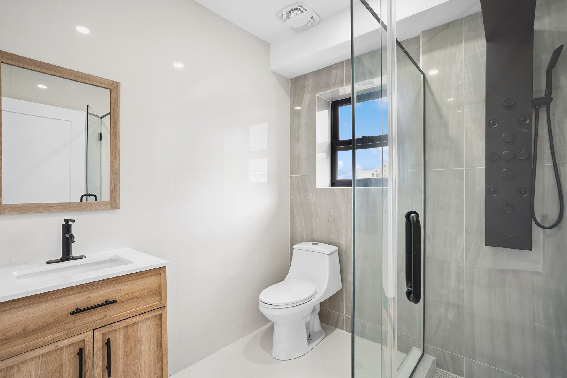 #15 photo, 926 HERKIMER Street, Stuyvesant Heights , NY 11233