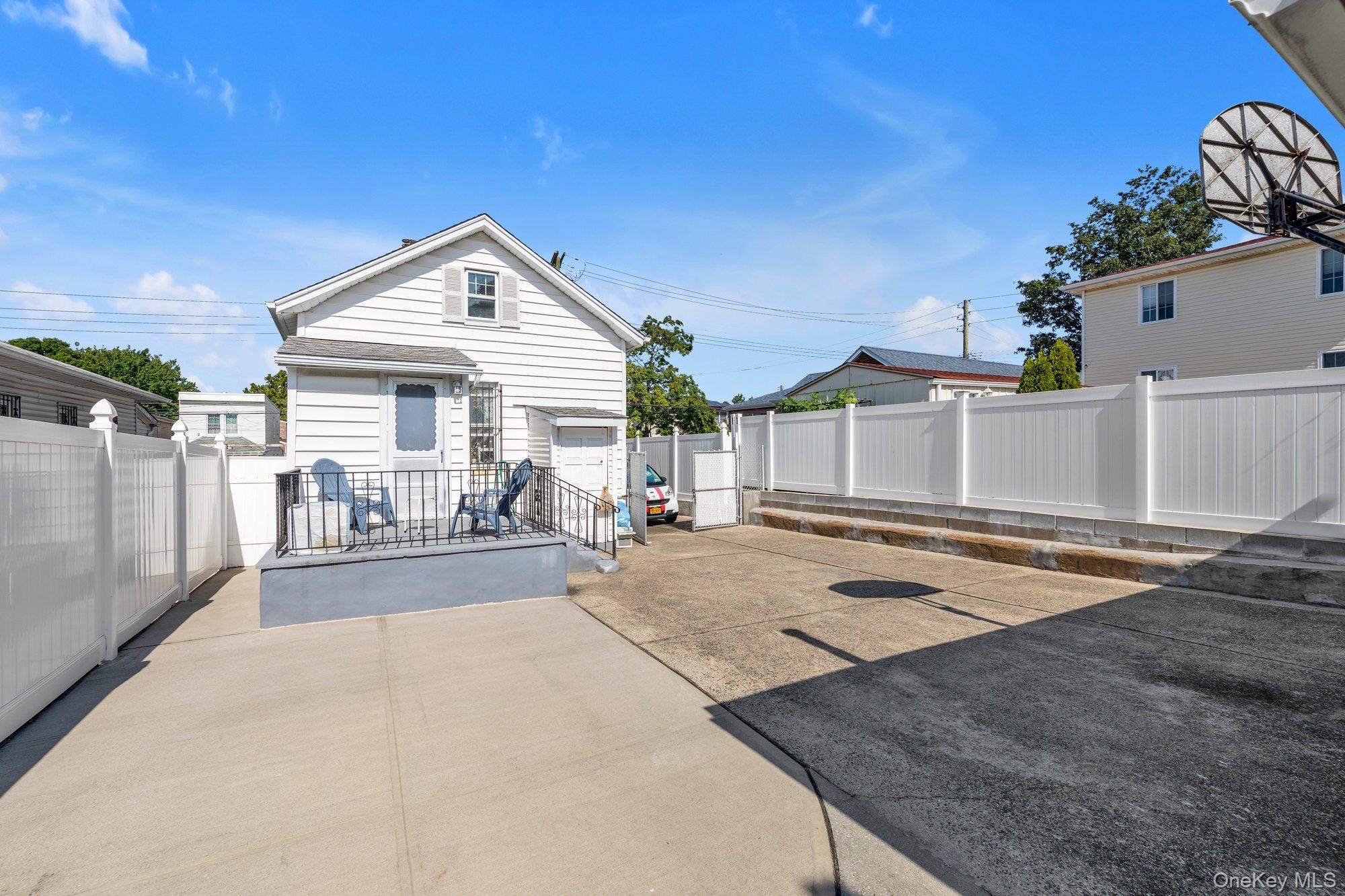 #3 photo, 13011 124th Street, Jamaica , NY 11420