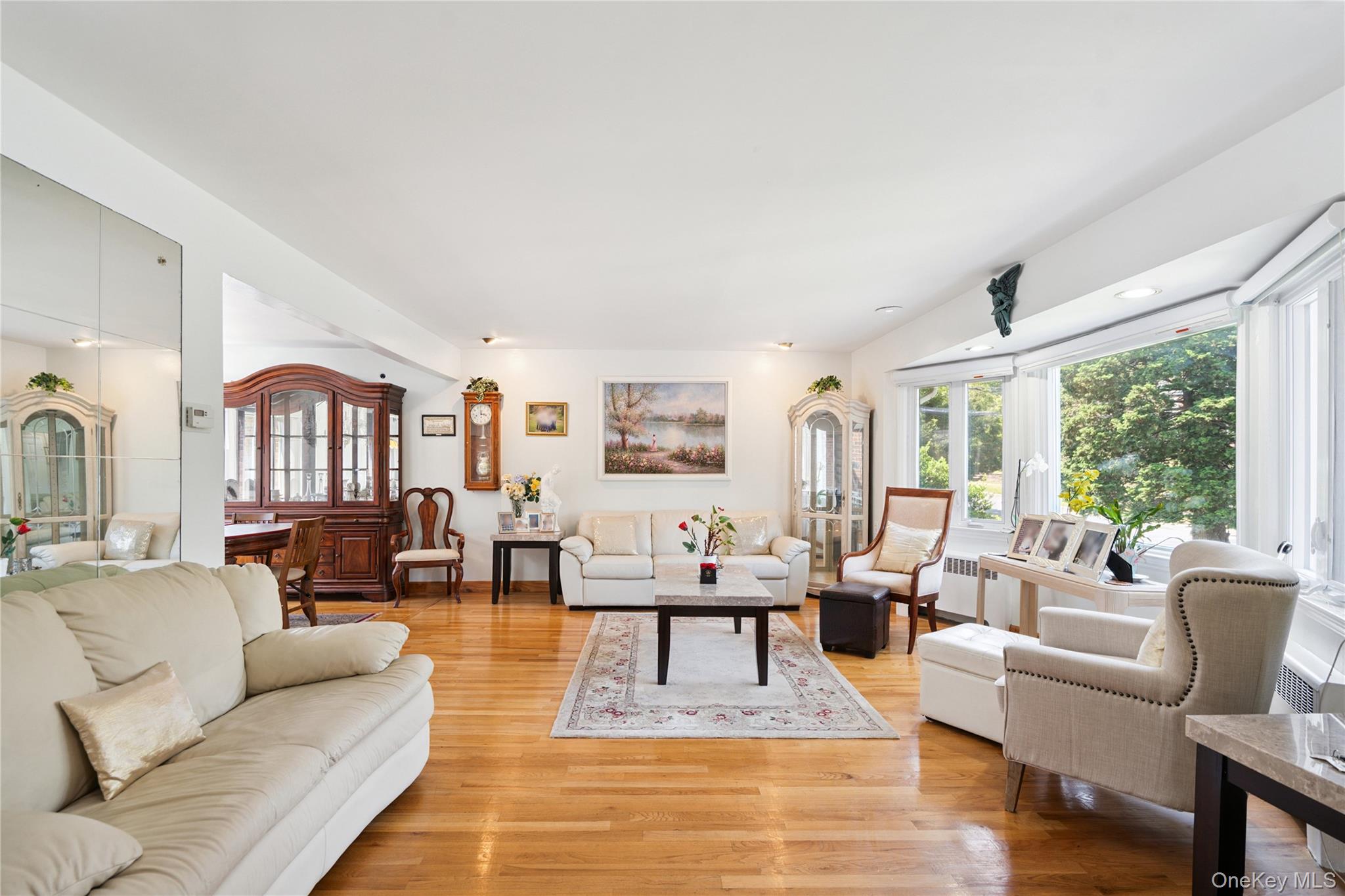 #2 photo, 402 Maple Street, ナッソー郡 West Hempstead , NY 11552