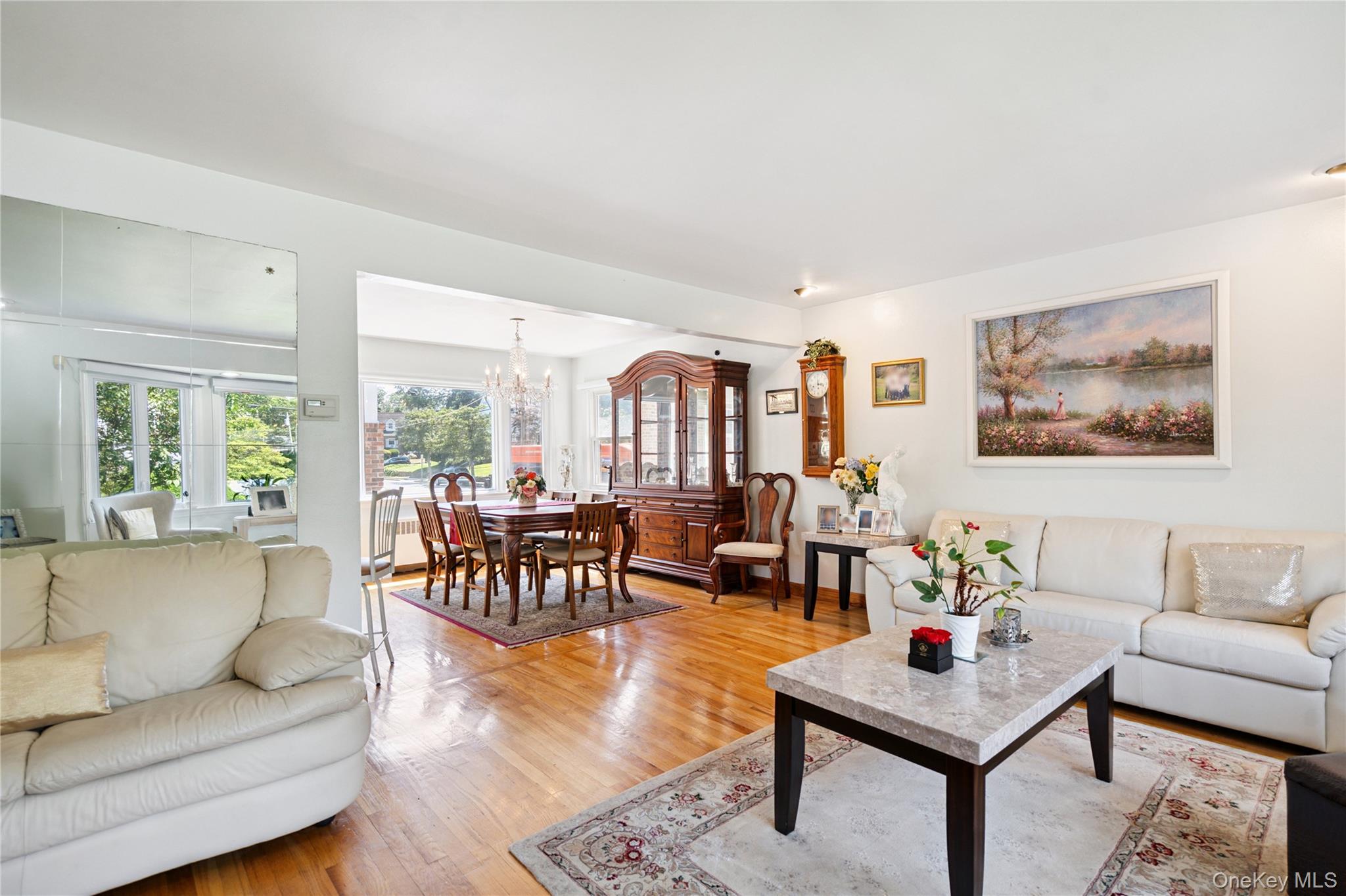 #3 photo, 402 Maple Street, ナッソー郡 West Hempstead , NY 11552