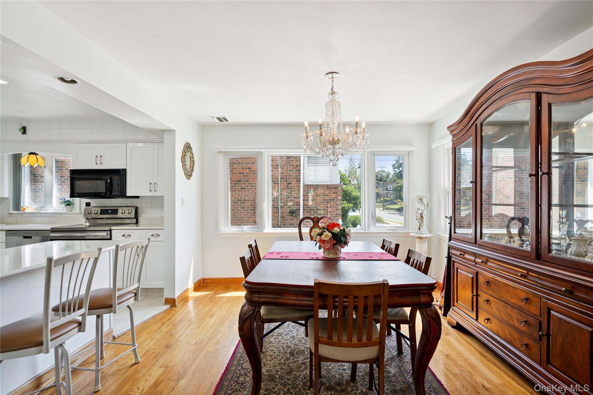 #5 photo, 402 Maple Street, ナッソー郡 West Hempstead , NY 11552