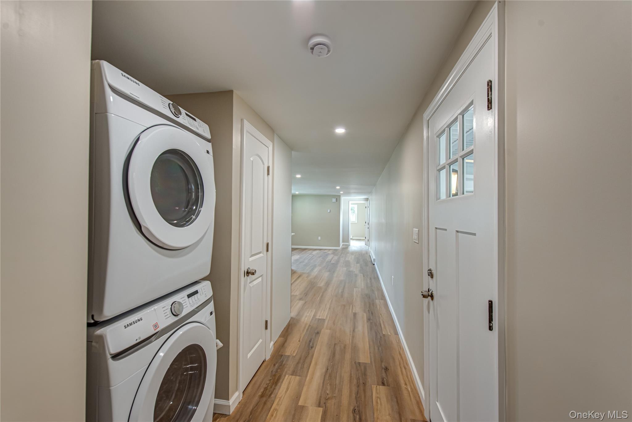 #17 photo, 145 Village Circle West, サフォーク郡 Manorville , NY 11949