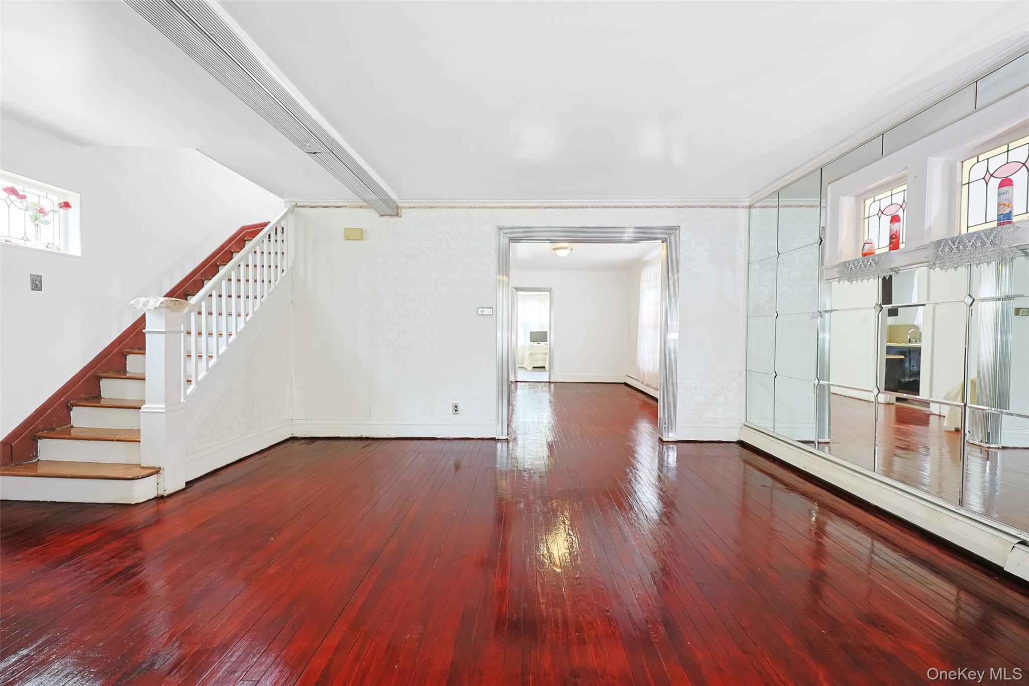 #11 photo, 195-12 McLaughlin Avenue, クイーンズ区 Holliswood , NY 11423