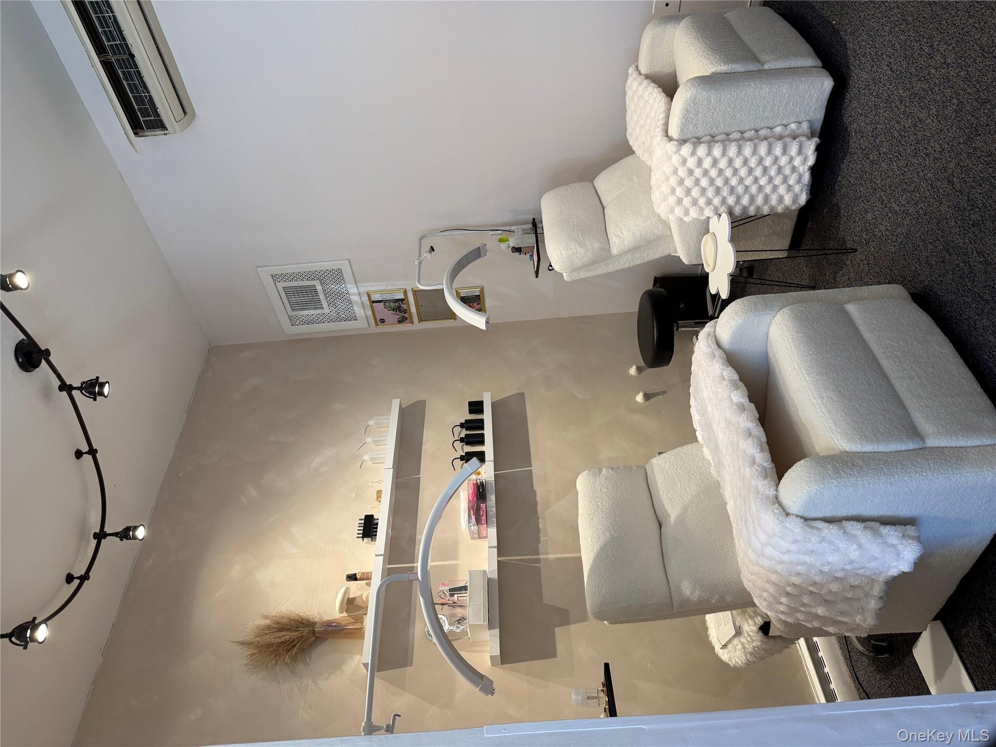 #14 photo, 114/16/18/20/22 Broadway, ナッソー郡 Malverne , NY 11565