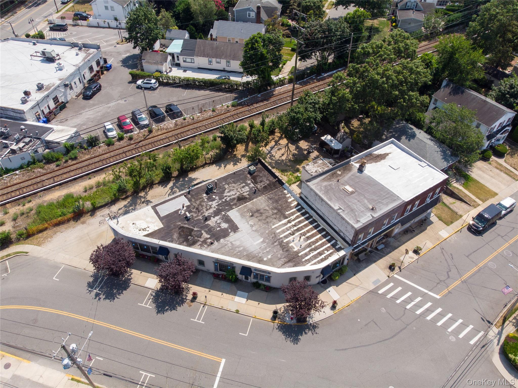 #2 photo, 114/16/18/20/22 Broadway, ナッソー郡 Malverne , NY 11565