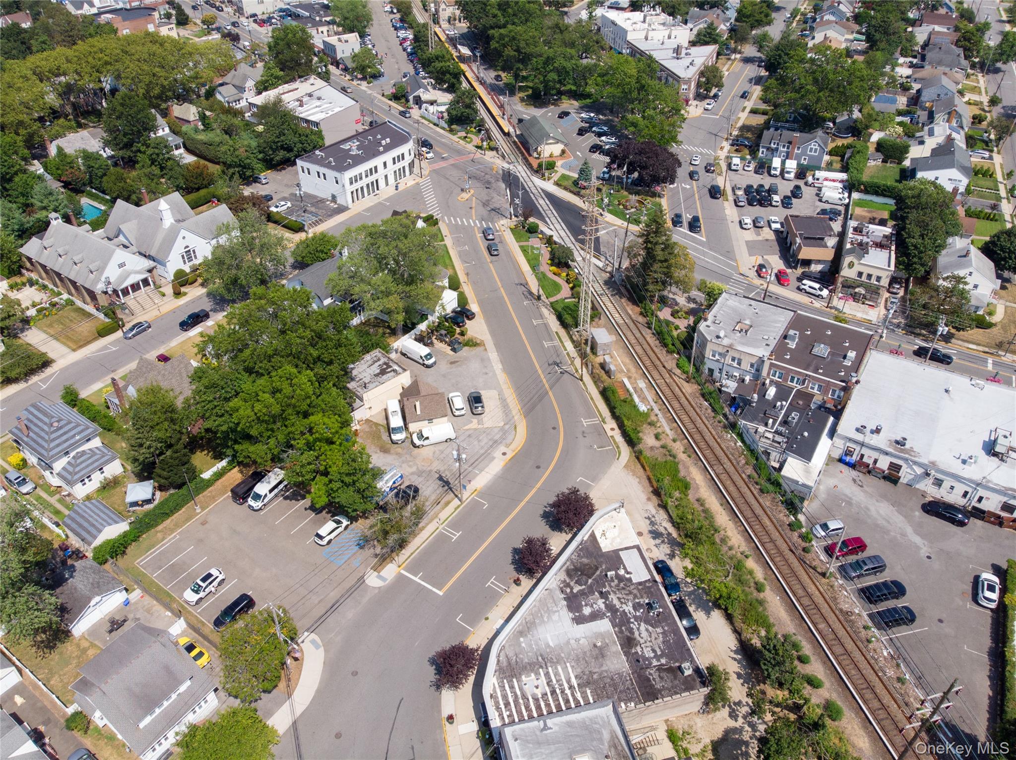 #3 photo, 114/16/18/20/22 Broadway, ナッソー郡 Malverne , NY 11565