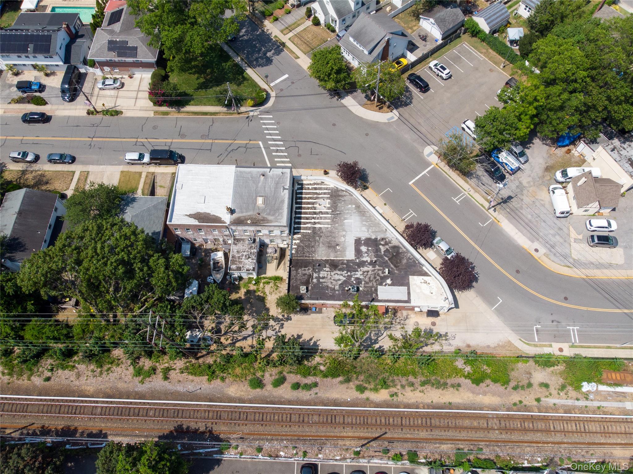 #5 photo, 114/16/18/20/22 Broadway, ナッソー郡 Malverne , NY 11565