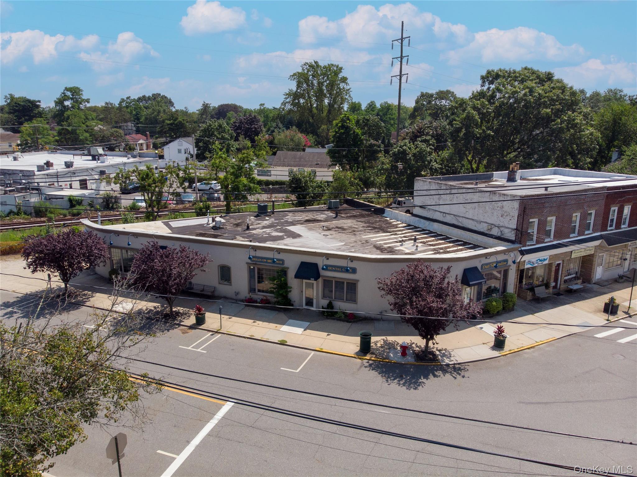 #9 photo, 114/16/18/20/22 Broadway, ナッソー郡 Malverne , NY 11565