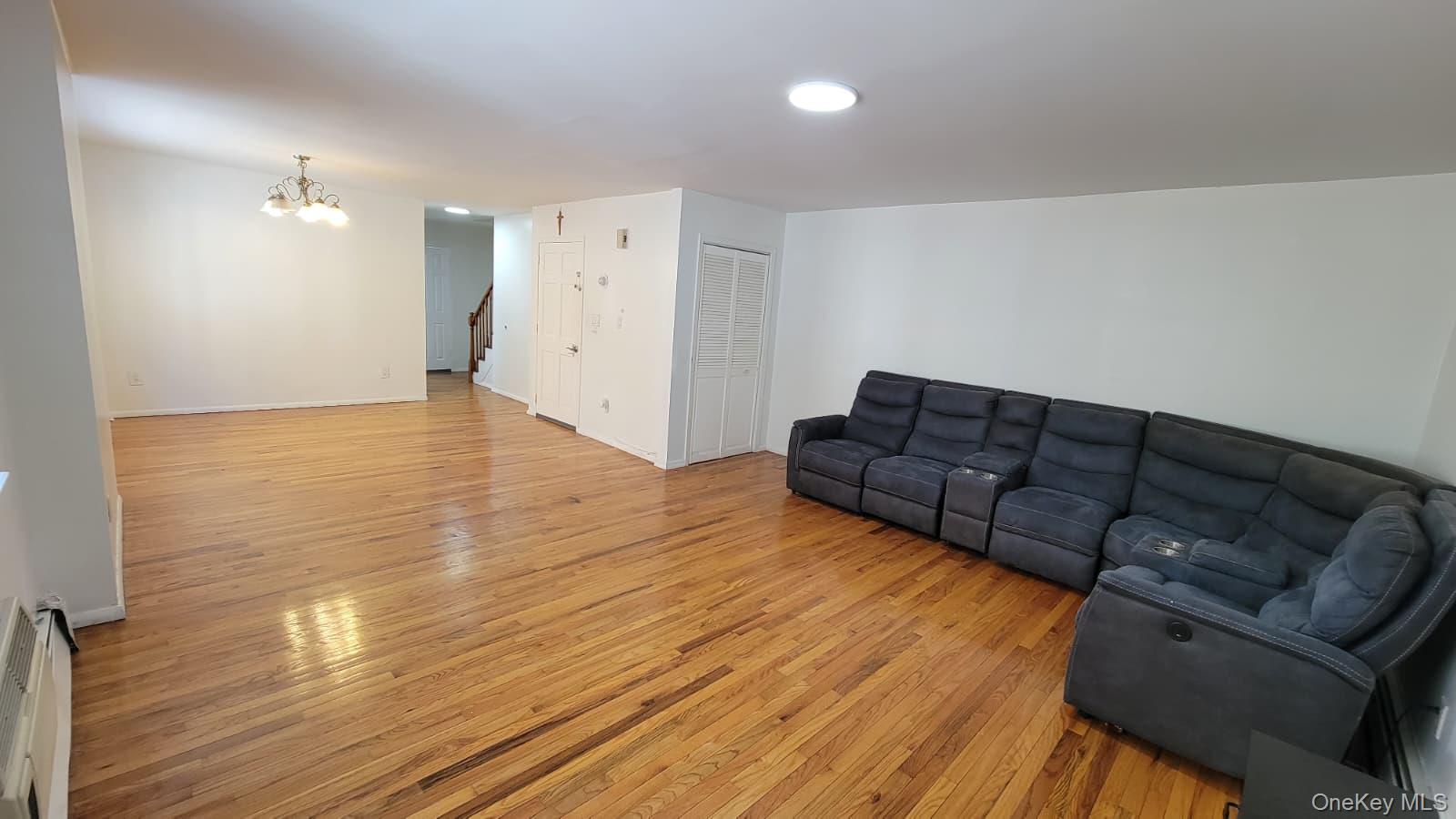 #11 photo, 6201 Spencer Terrace, ブロンクス区 Bronx , NY 10471