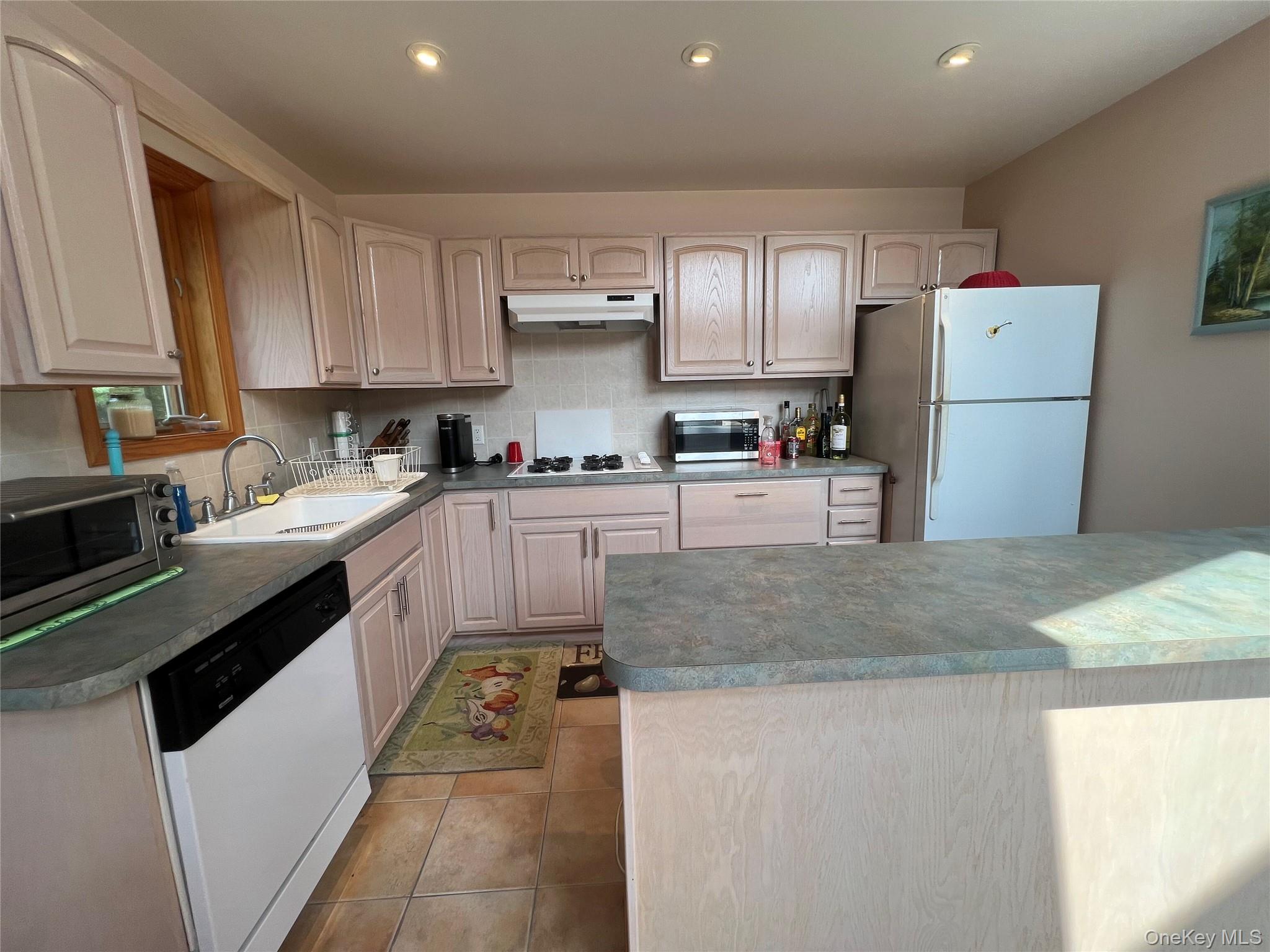 #3 photo, 125 Woods Road, Barryville , NY 12719