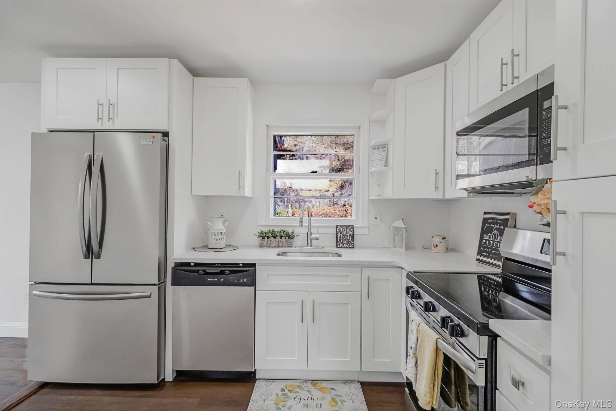 #19 photo, 21 Yucca Road, Rocky Point , NY 11778