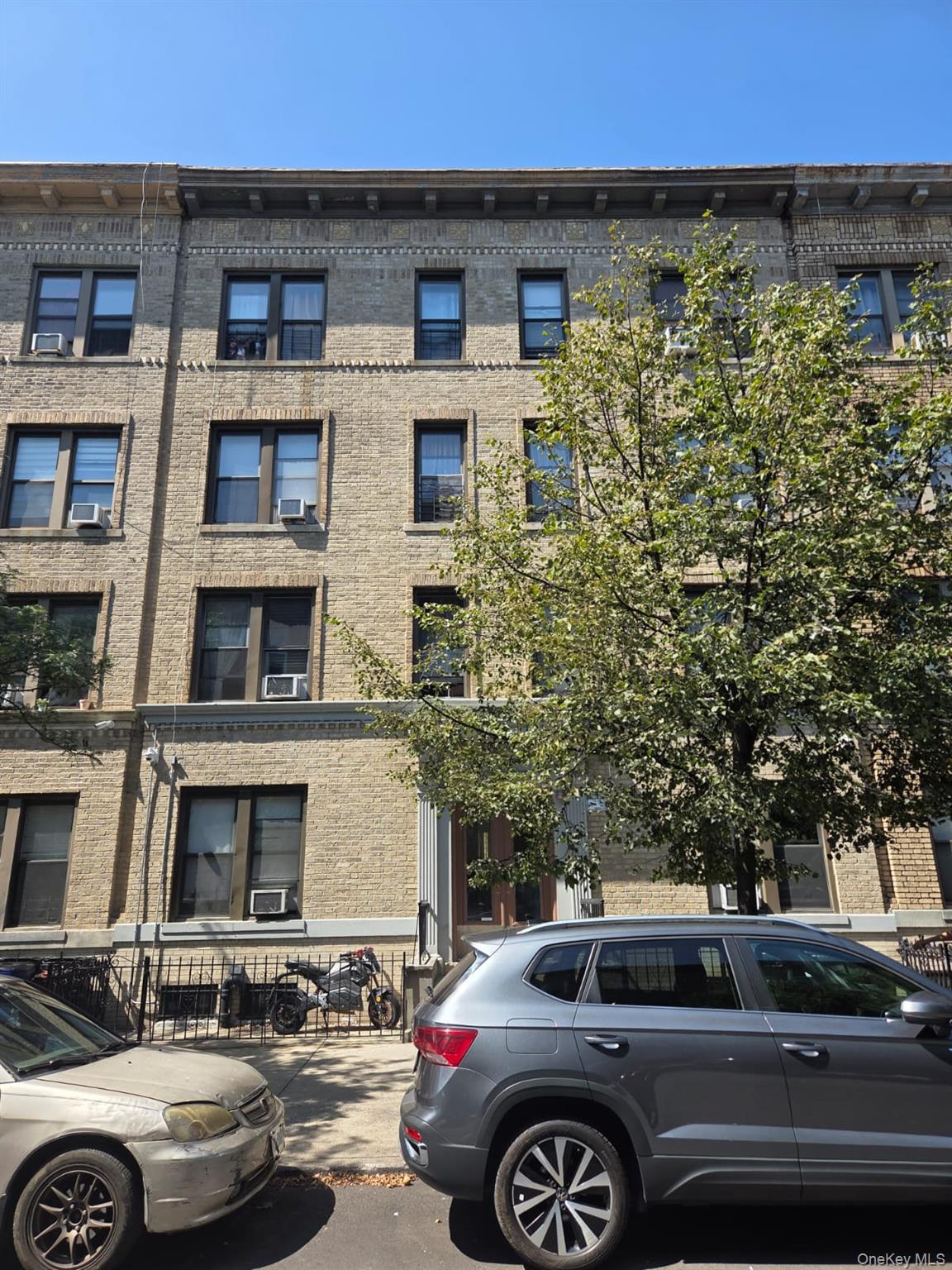 #1 photo, 6119 Madison Street, クイーンズ区 Ridgewood , NY 11385