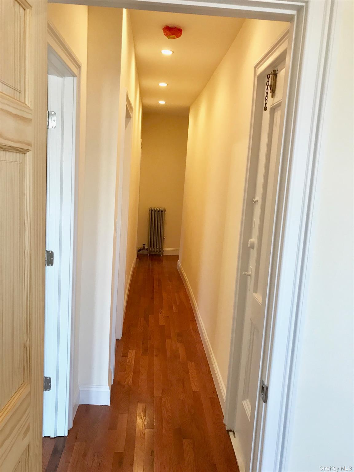 #10 photo, 6119 Madison Street, クイーンズ区 Ridgewood , NY 11385