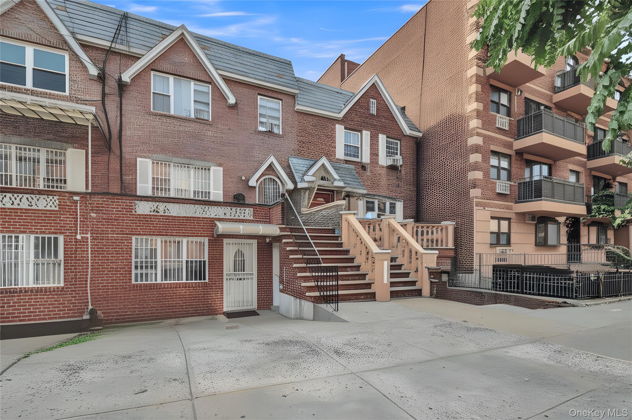 #1 photo, 52-22 Van Loon Street, クイーンズ区 Elmhurst , NY 11373