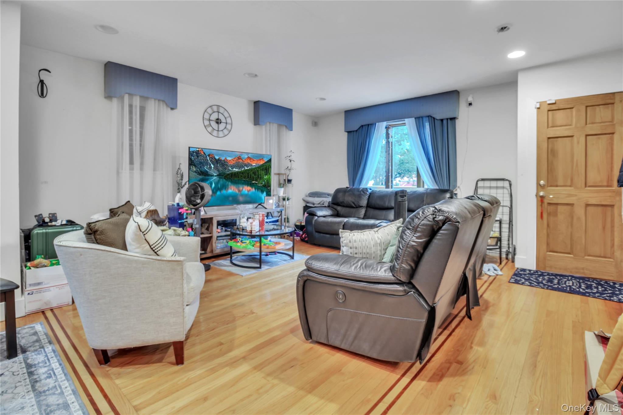 #13 photo, 52-22 Van Loon Street, クイーンズ区 Elmhurst , NY 11373