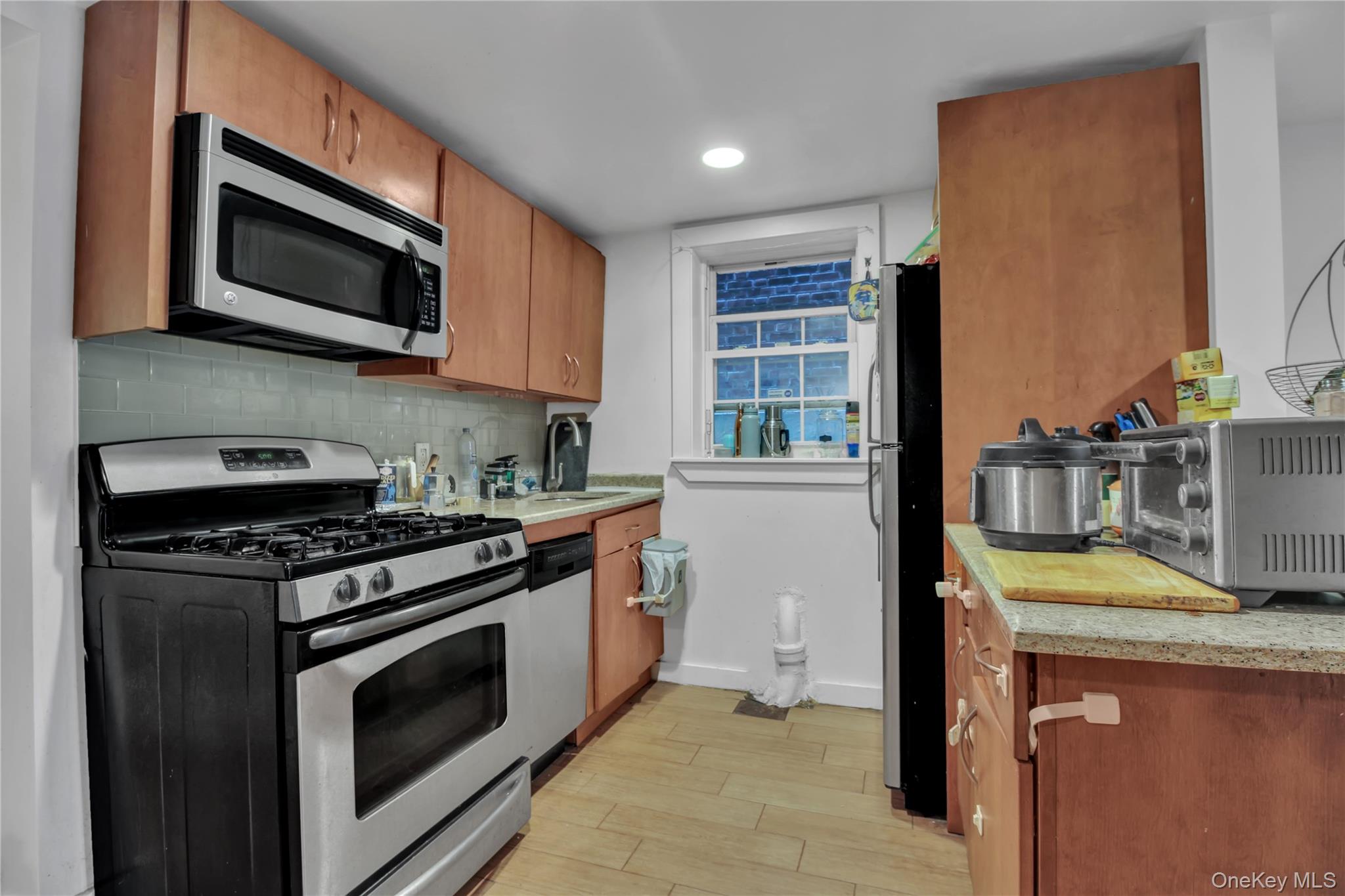 #7 photo, 52-22 Van Loon Street, クイーンズ区 Elmhurst , NY 11373