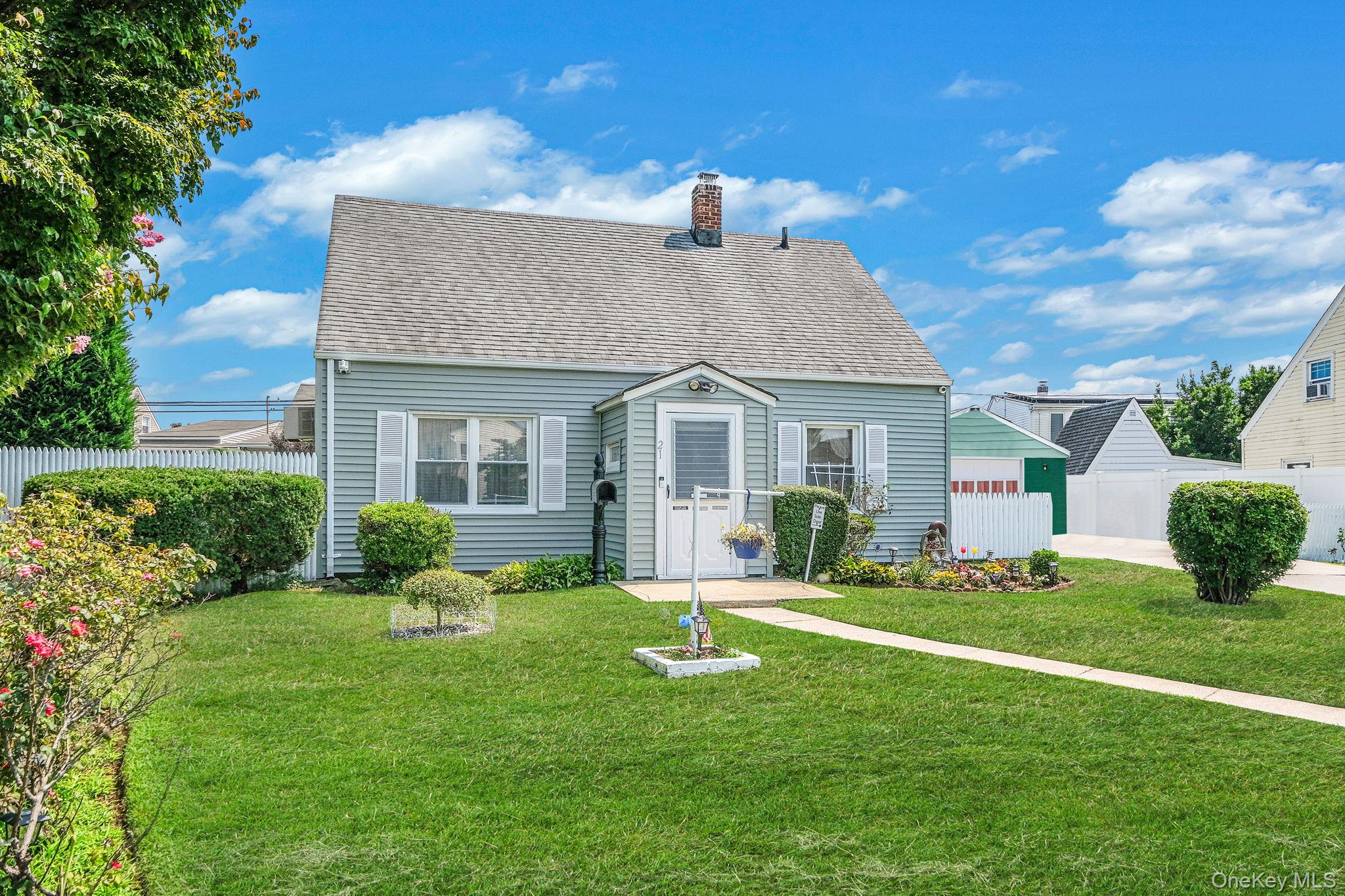 #1 photo, 21 Anchor Lane, Levittown , NY 11756