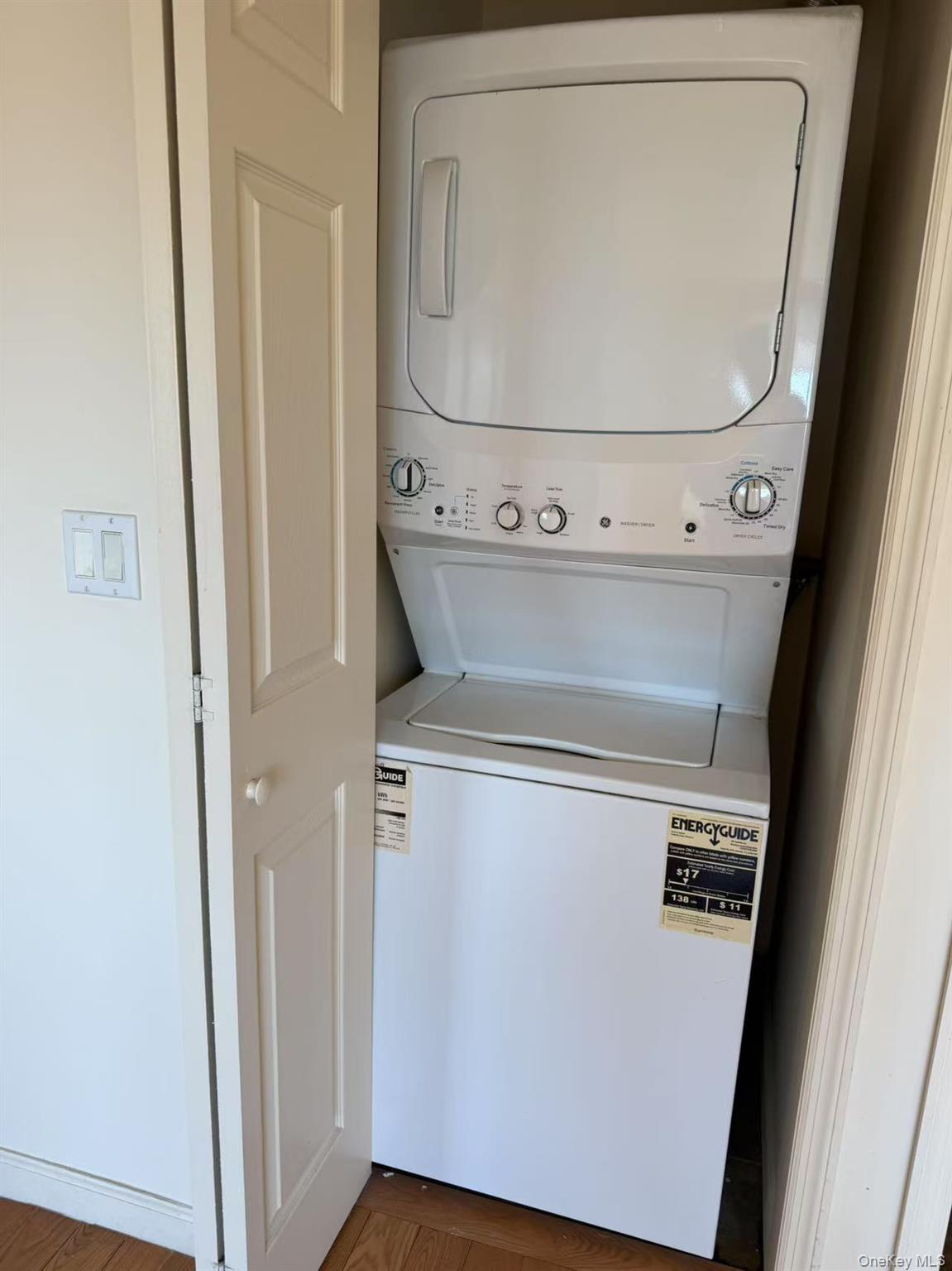 #4 photo, 5804 Main Street, クイーンズ区 Flushing , NY 11355