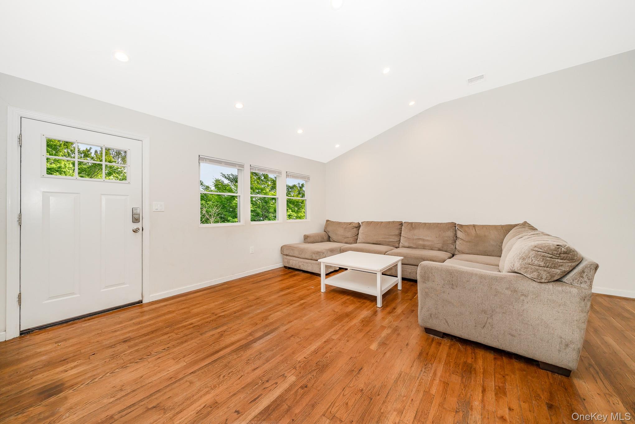 #14 photo, 34 Pinetop Drive, Shirley , NY 11967