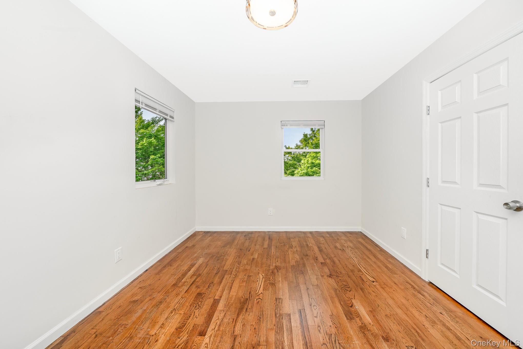 #7 photo, 34 Pinetop Drive, Shirley , NY 11967