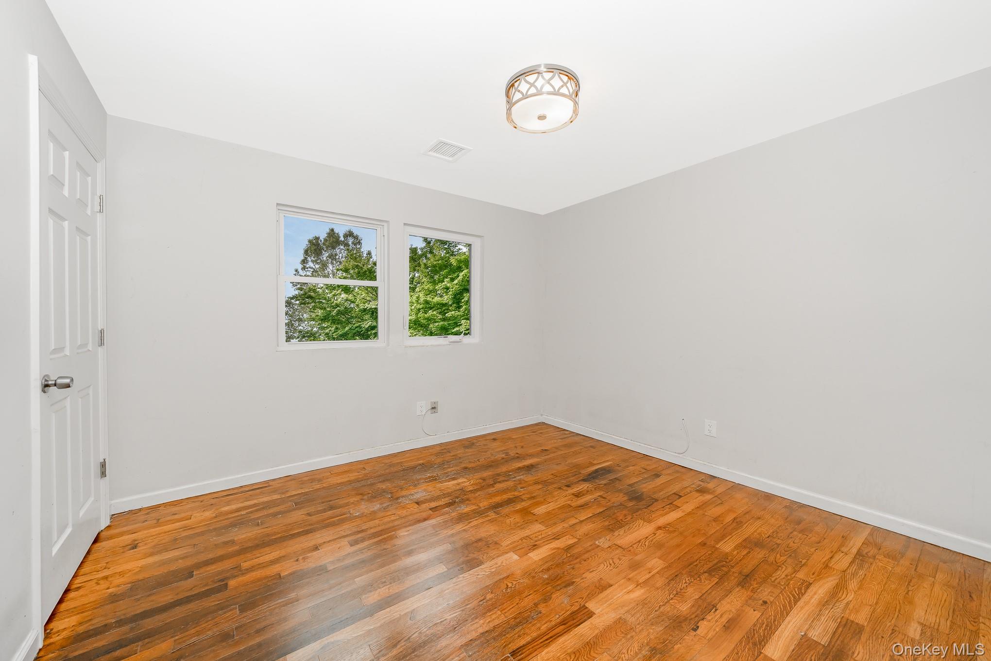 #8 photo, 34 Pinetop Drive, Shirley , NY 11967