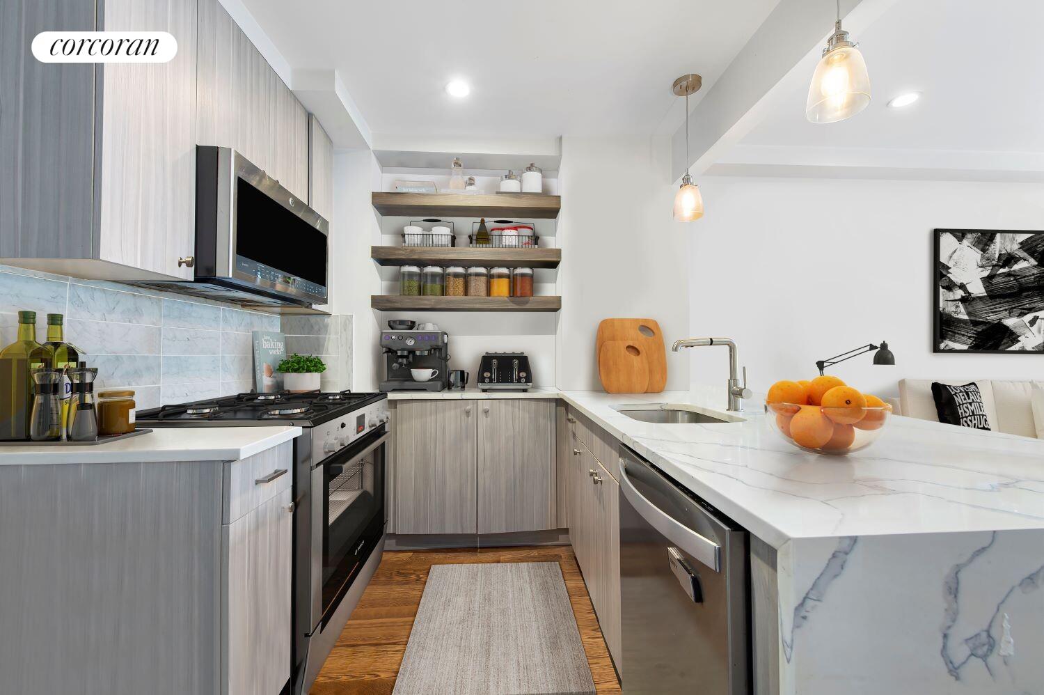 #3 photo, 23-33 31ST Road, クイーンズ区 Astoria , NY 11106