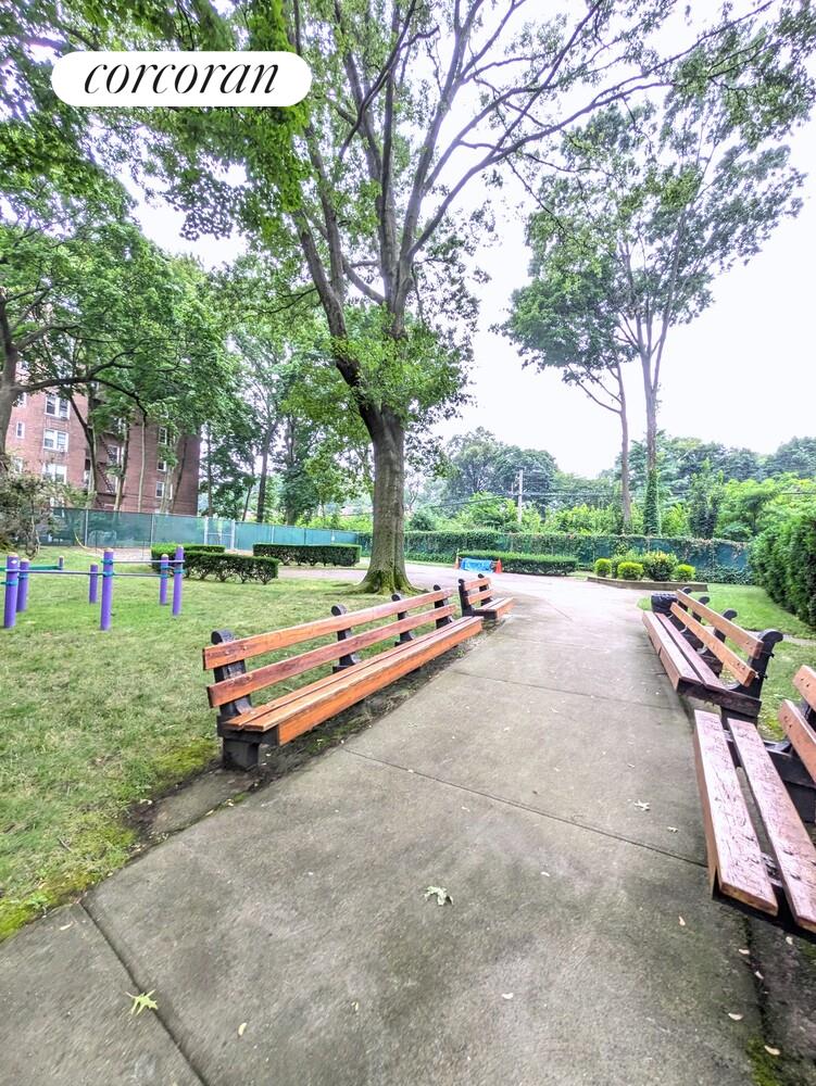 #15 photo, Forest Hills, クイーンズ区 Forest Hills , NY 11375